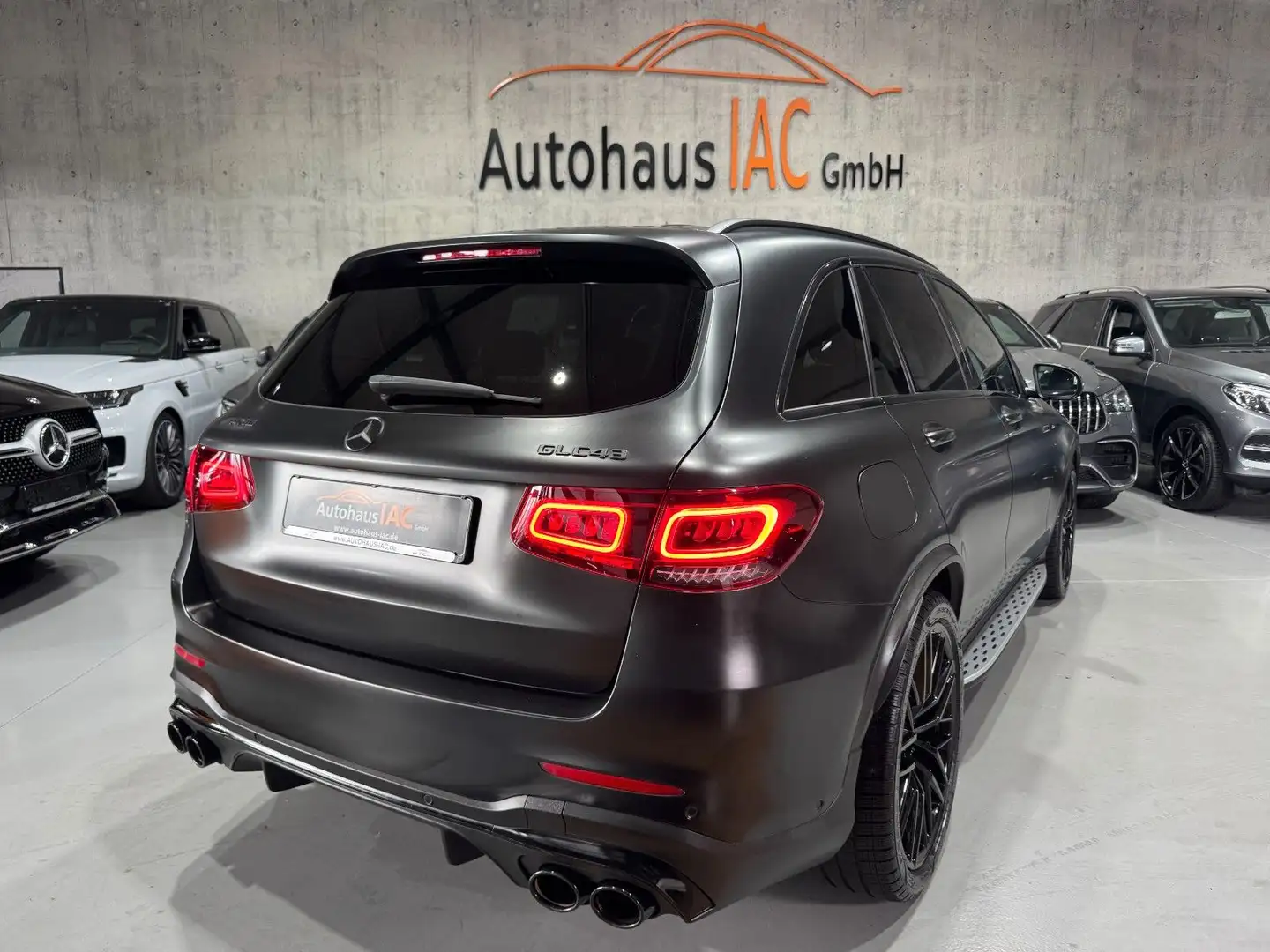 Mercedes-Benz GLC 43 AMG /4Matic/PANO/HUD/RFK/AHK/MULTIBEAM/NAV Schwarz - 2
