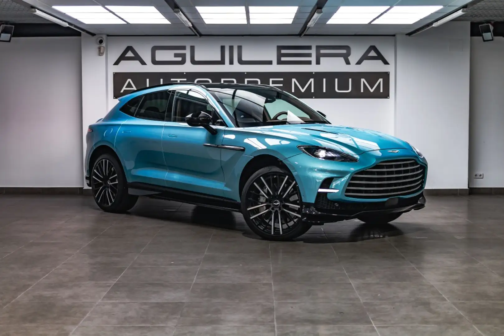 Aston Martin DBX DBX707 Azul - 1