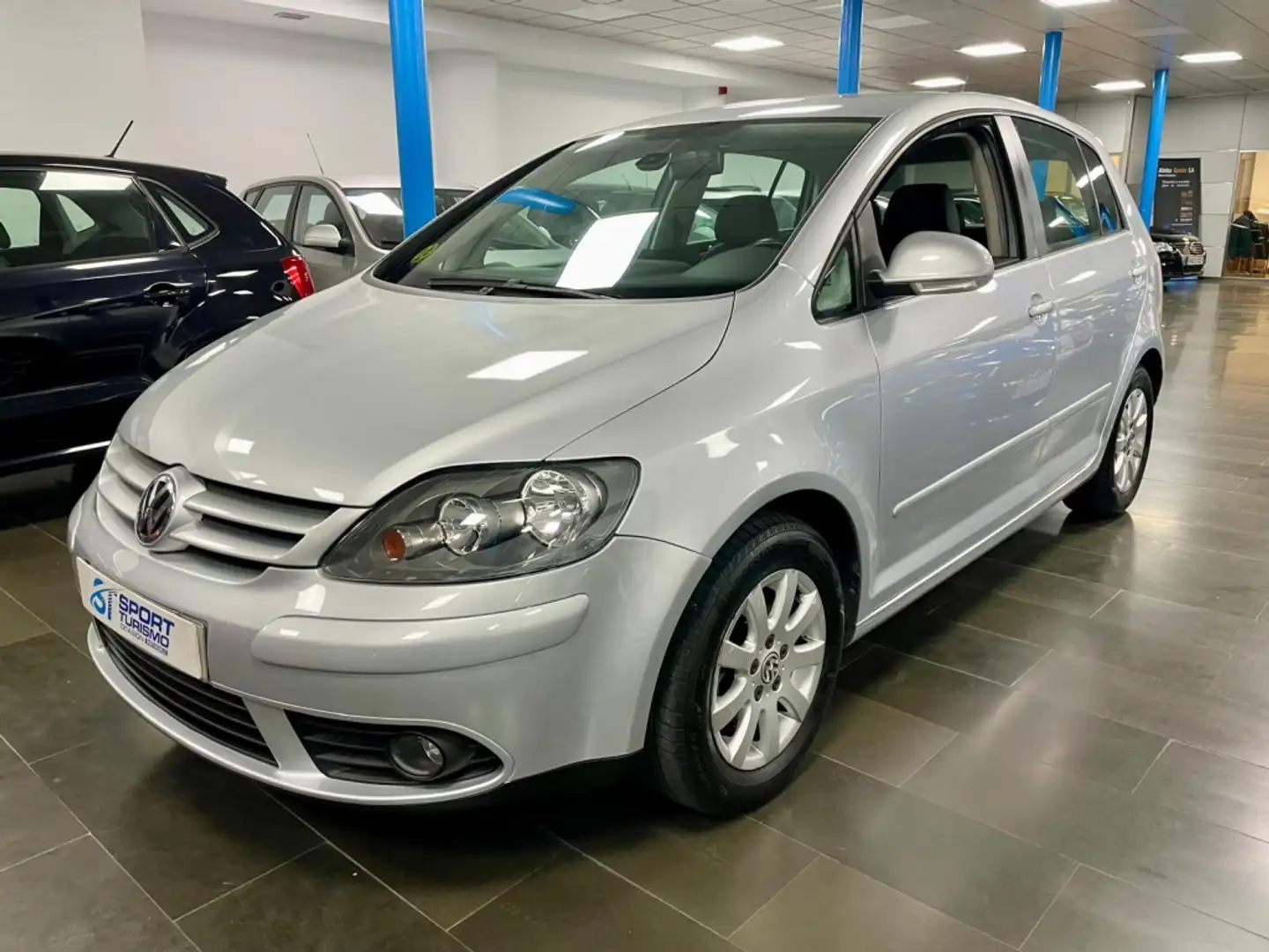 Volkswagen Golf Plus 1.9TDI Highline Argent - 1