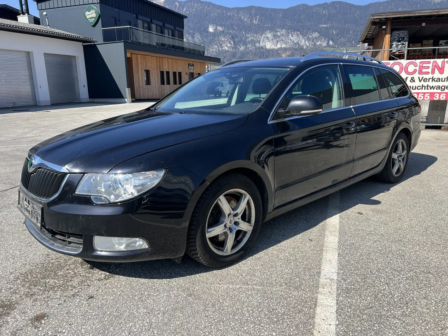 Skoda Superb Combi Elegance 2,0 TDI CR DPF - 1