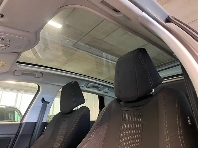 Peugeot 308 view 14