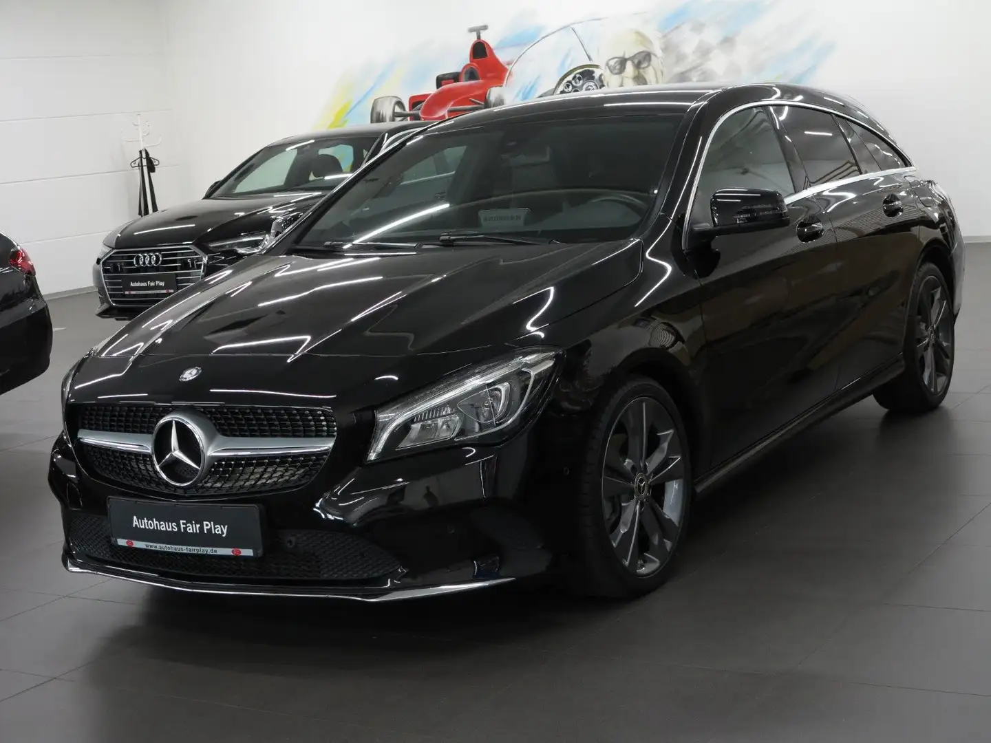 Mercedes-Benz CLA 200 Aut/1.HAND/UNFALLFREI/LED Negro - 1