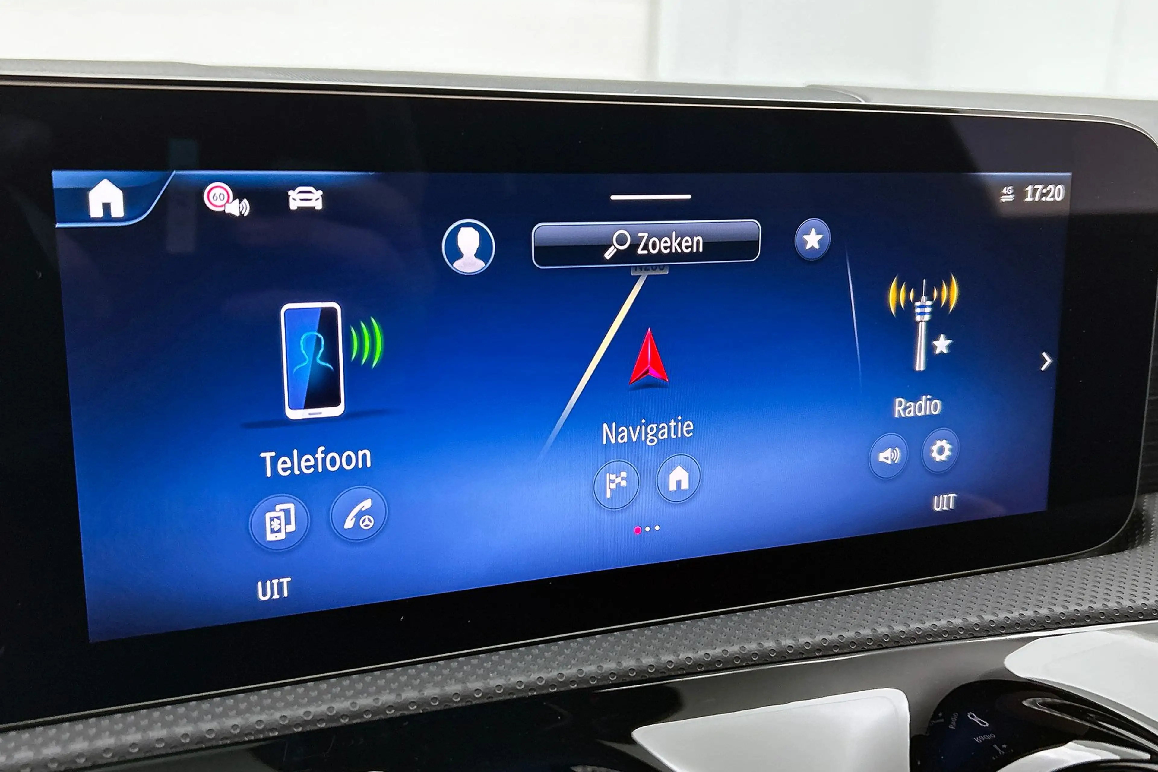 Mercedes-Benz CLA 180 Shooting Brake Business Solution 18", stuur- en st — photo 8