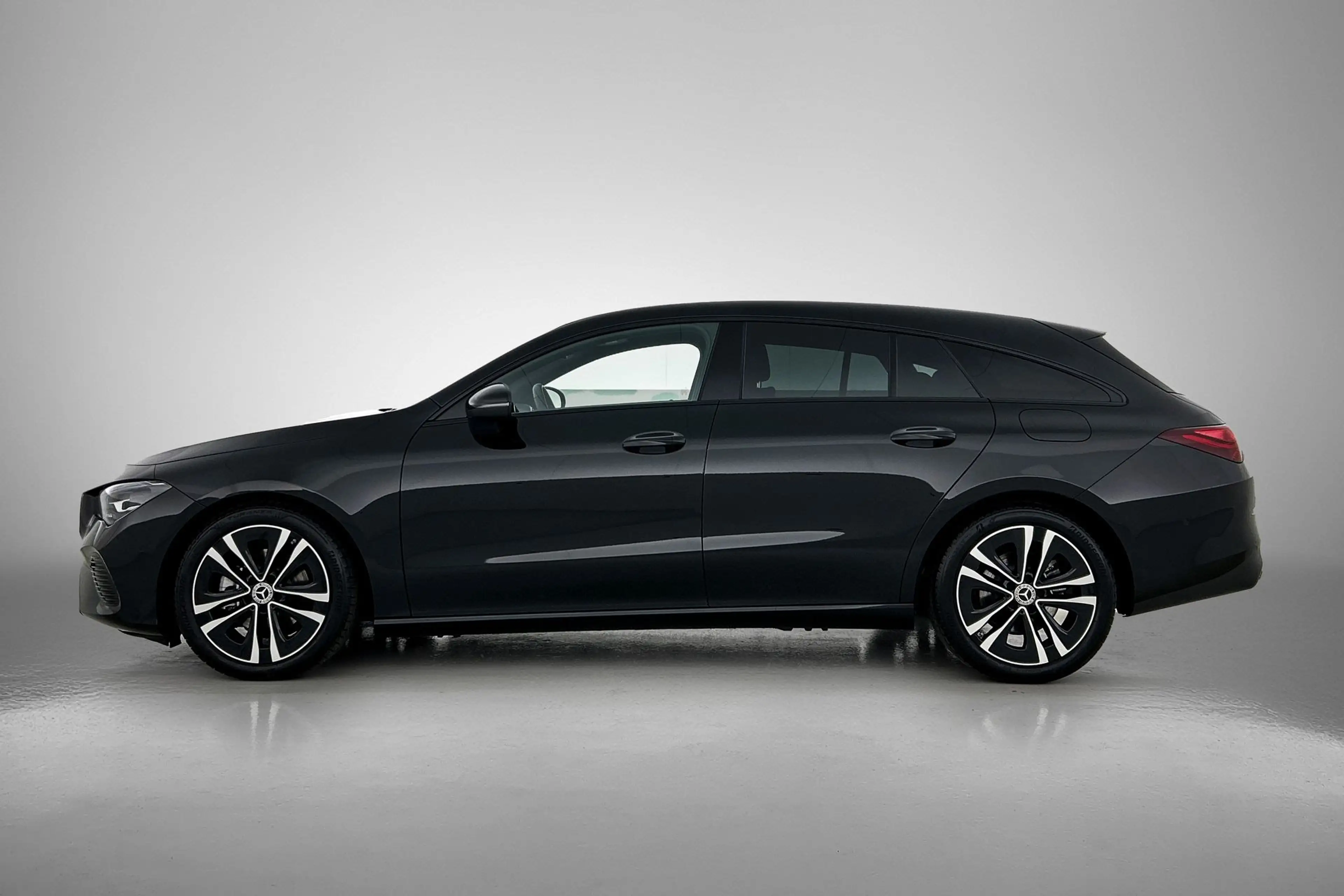 Mercedes-Benz CLA 180 Shooting Brake Business Solution 18", stuur- en st — photo 7