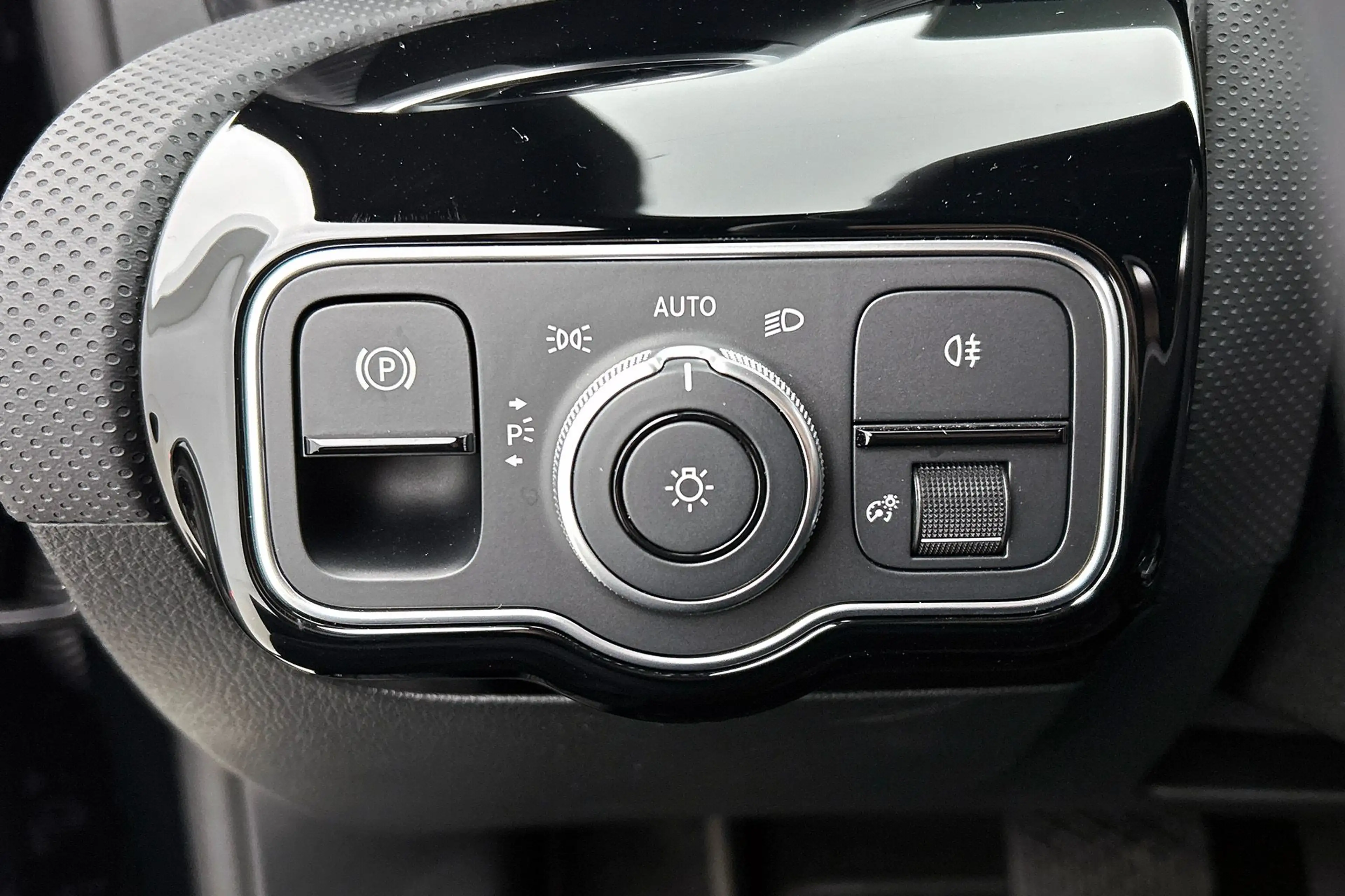 Mercedes-Benz CLA 180 Shooting Brake Business Solution 18", stuur- en st — photo 15
