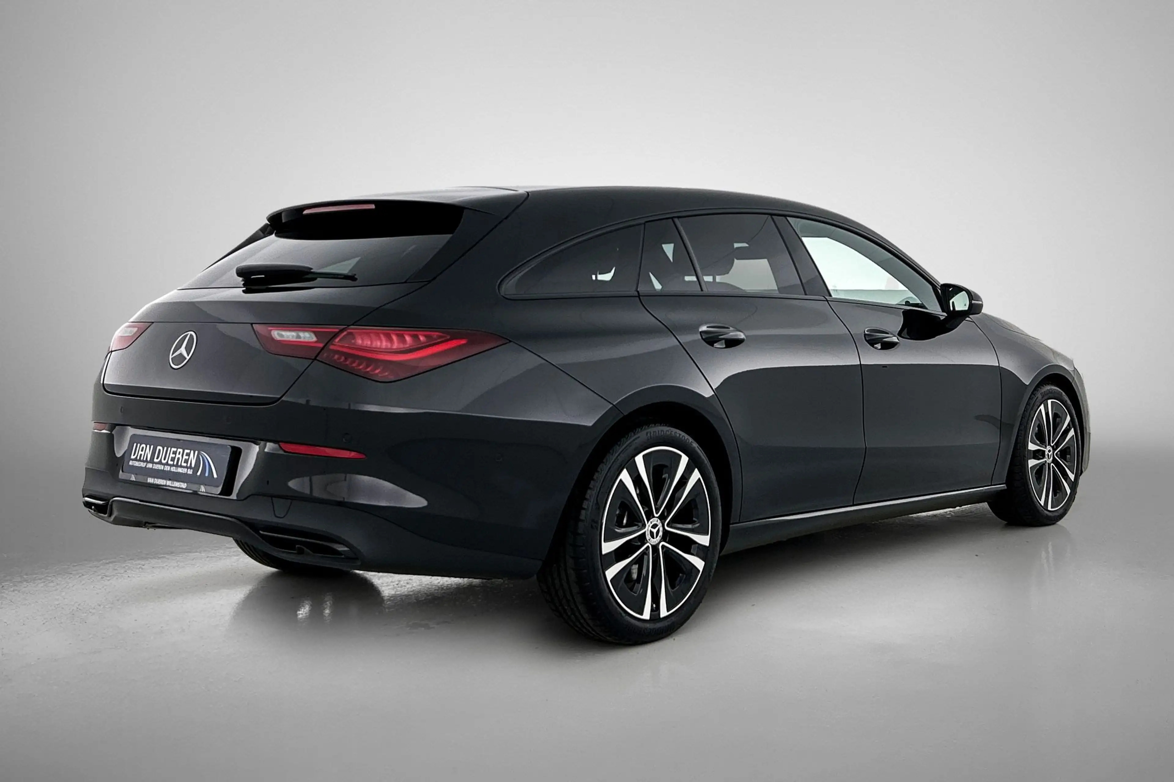 Mercedes-Benz CLA 180 Shooting Brake Business Solution 18", stuur- en st — photo 4