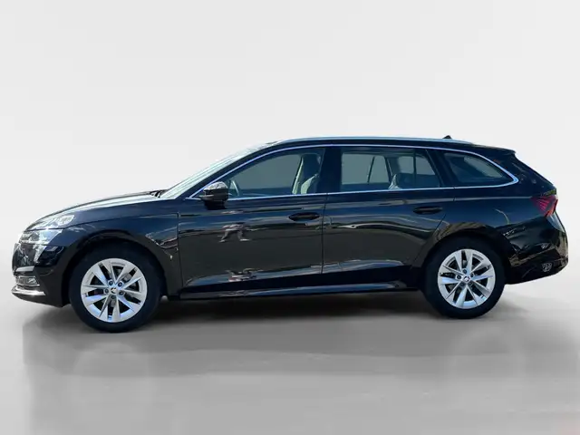 Skoda Octavia view 3