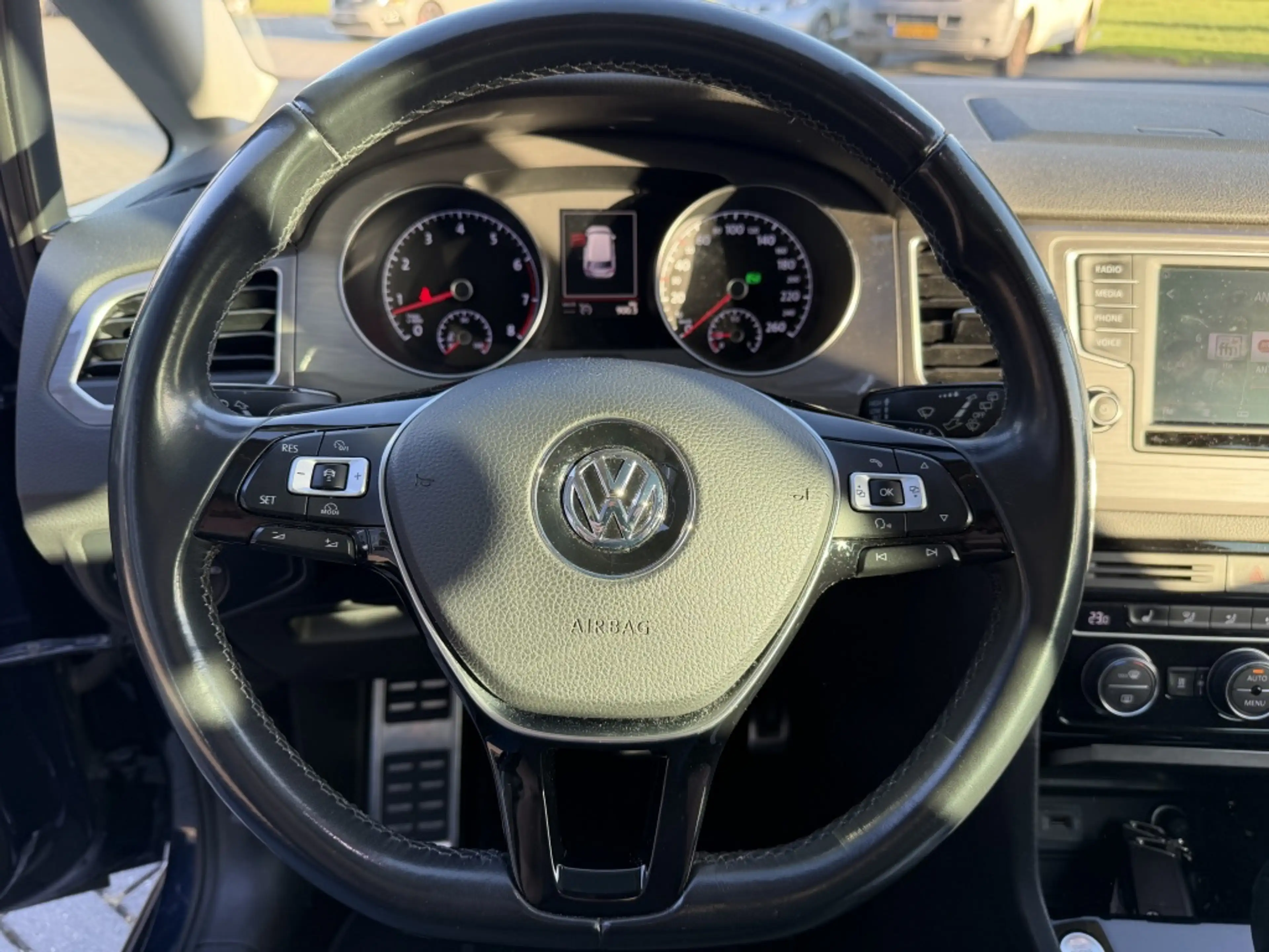 Volkswagen Golf Sportsvan 1.2 TSI Highline — photo 14