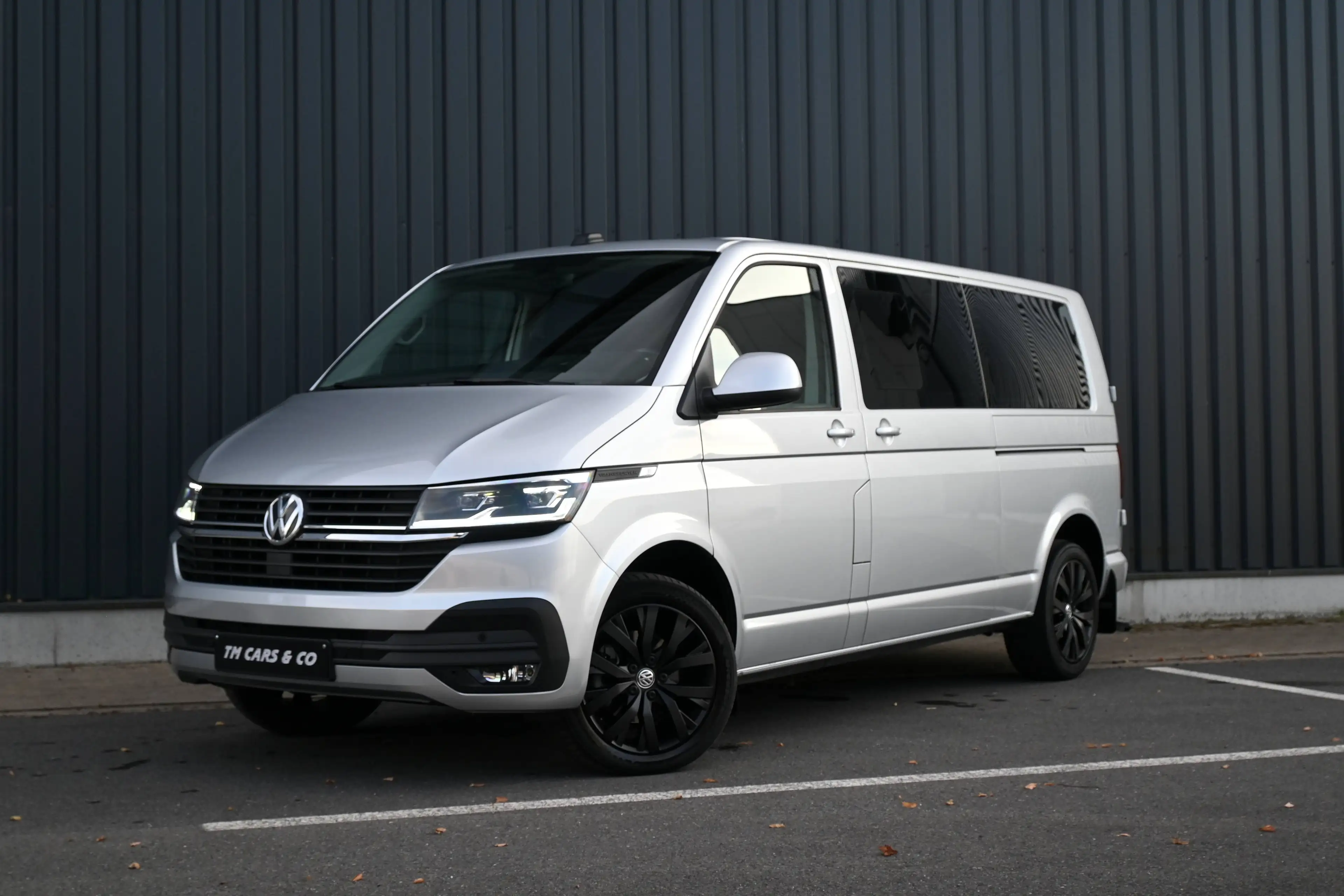 Volkswagen T6.1 Transporter Transporter 2.0 TDi SCR BMT Comfortline DSG (EU6d-T)