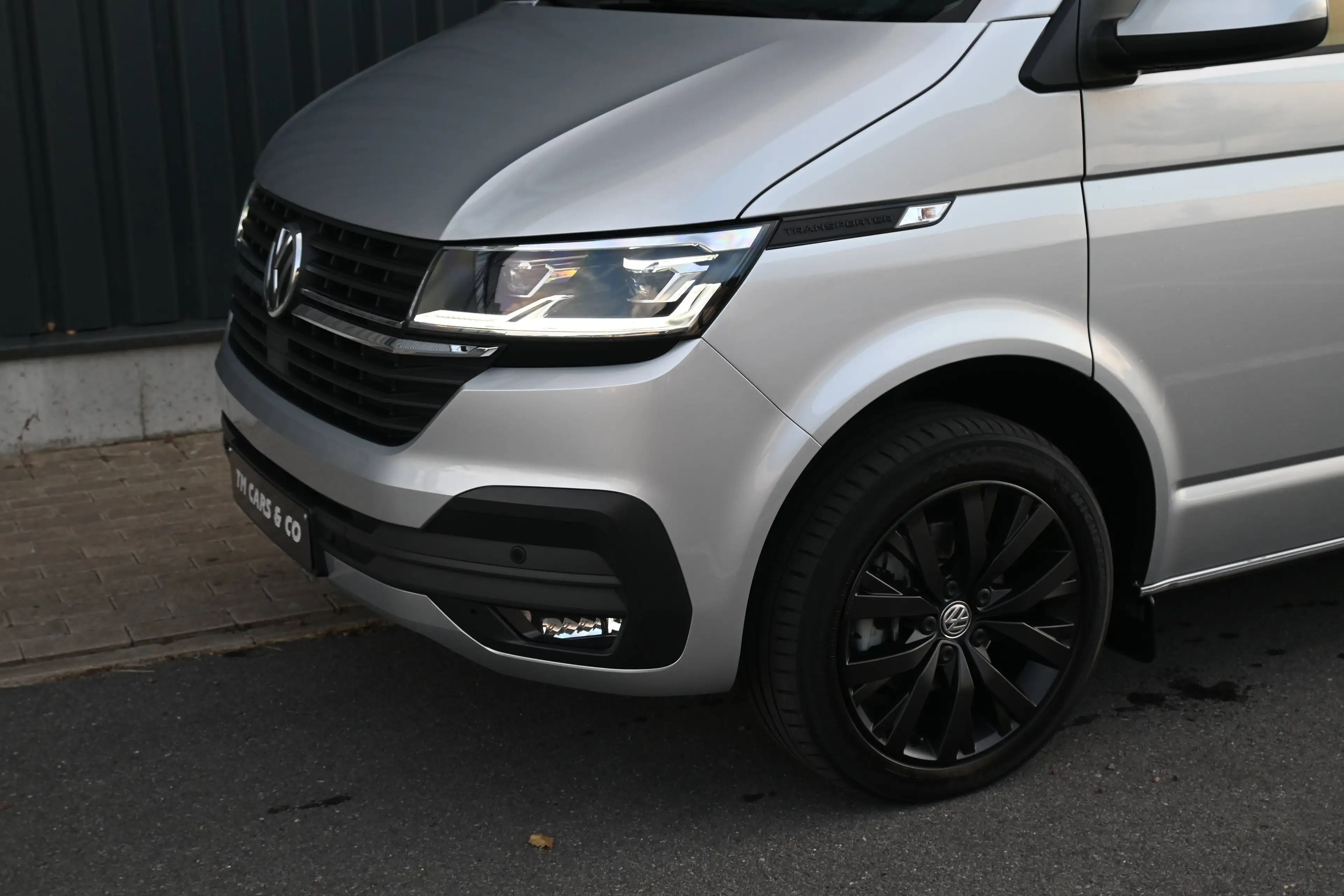 Volkswagen T6.1 Transporter Transporter 2.0 TDi SCR BMT Comfortline DSG (EU6d-T) — photo 9