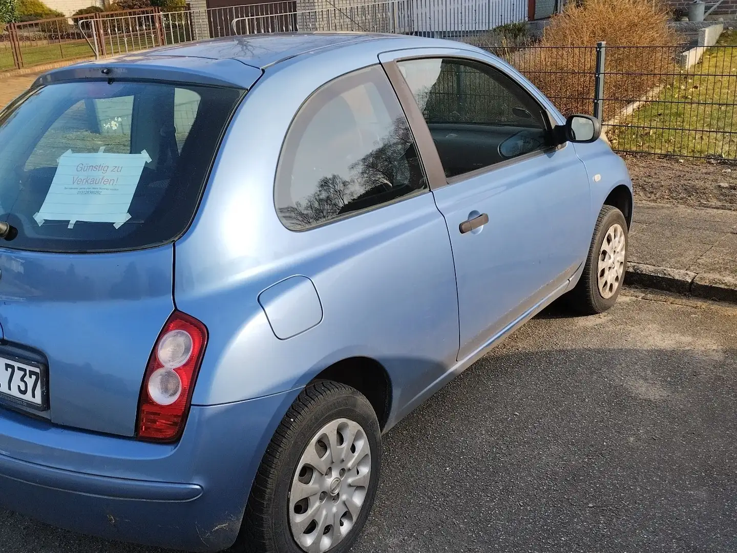 Nissan Micra Синій - 2
