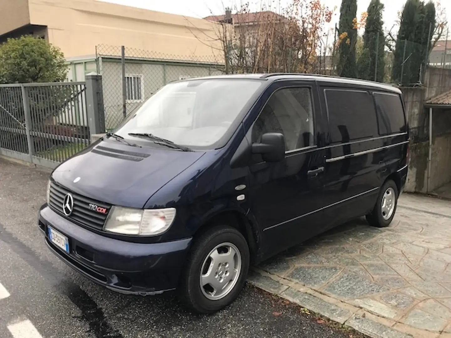 Mercedes-Benz Vito FUNEBRE / ALLESTITO CARRO FUNEBRE Modrá - 1