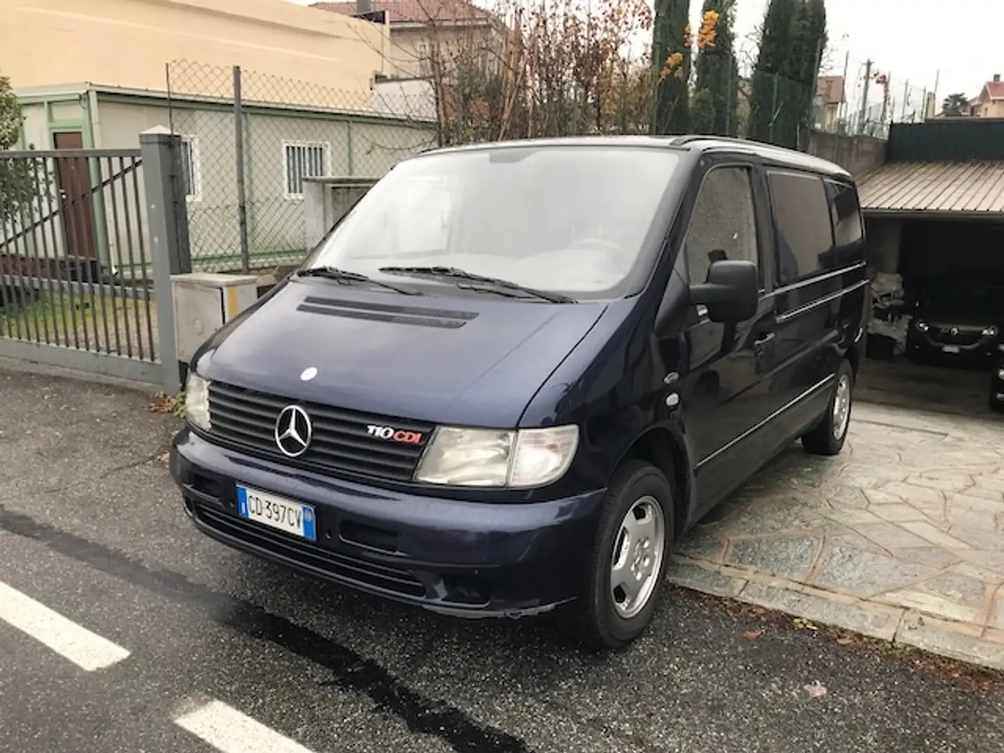 Mercedes-Benz Vito FUNEBRE / ALLESTITO CARRO FUNEBRE Modrá - 2