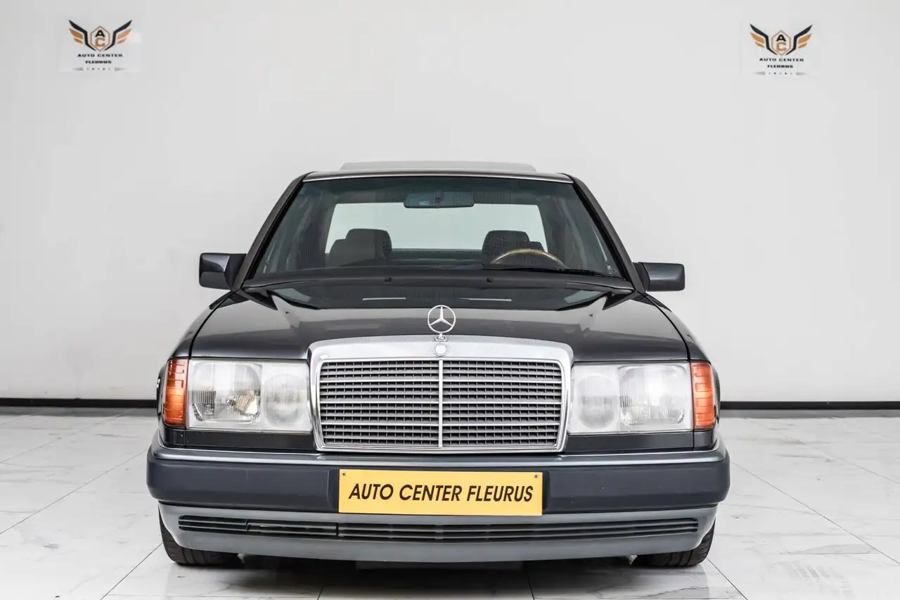 Mercedes-Benz 300 Turbo - Diesel W124, foto 3