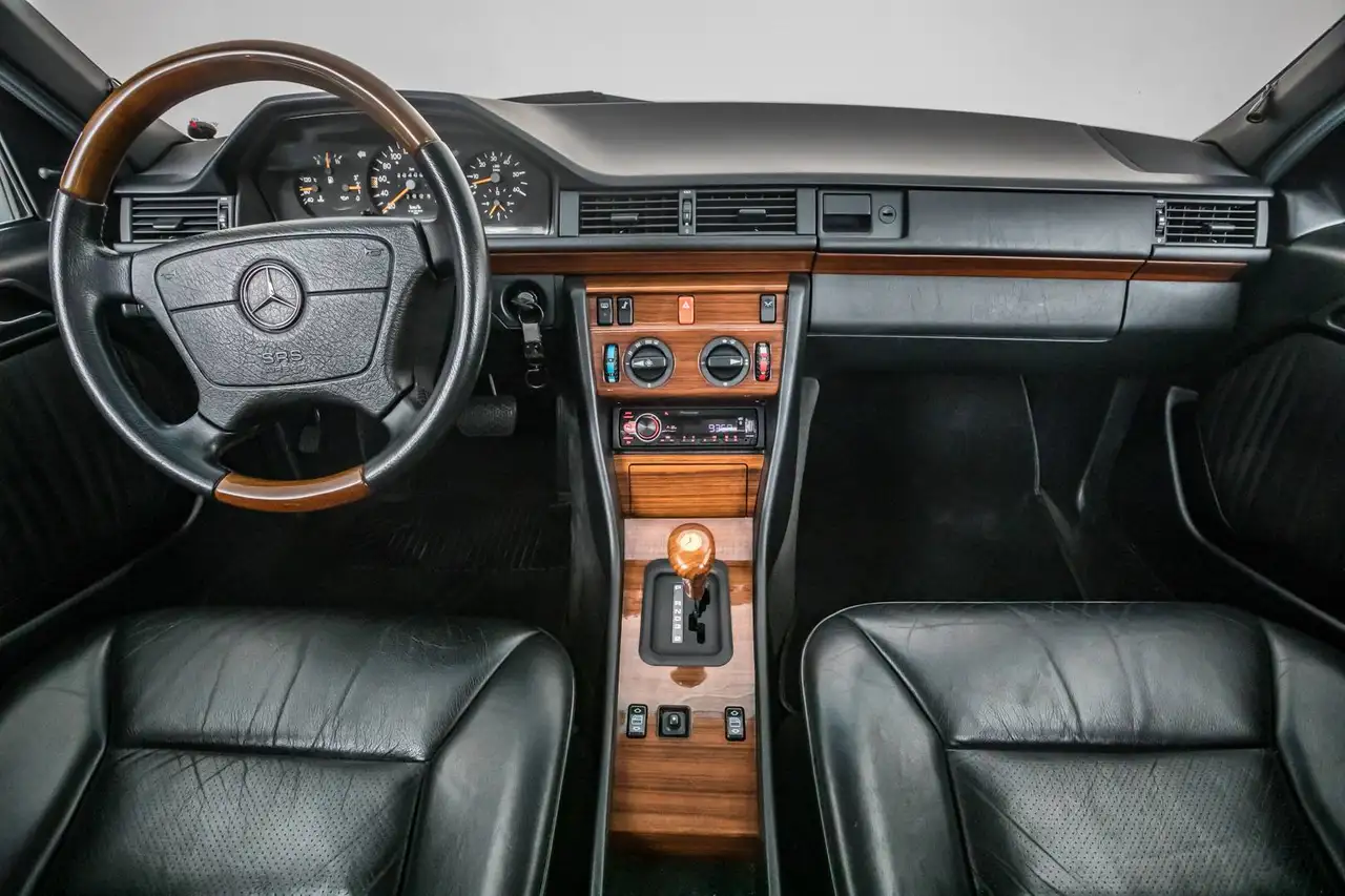 Mercedes-Benz 300 Turbo - Diesel W124, foto 10