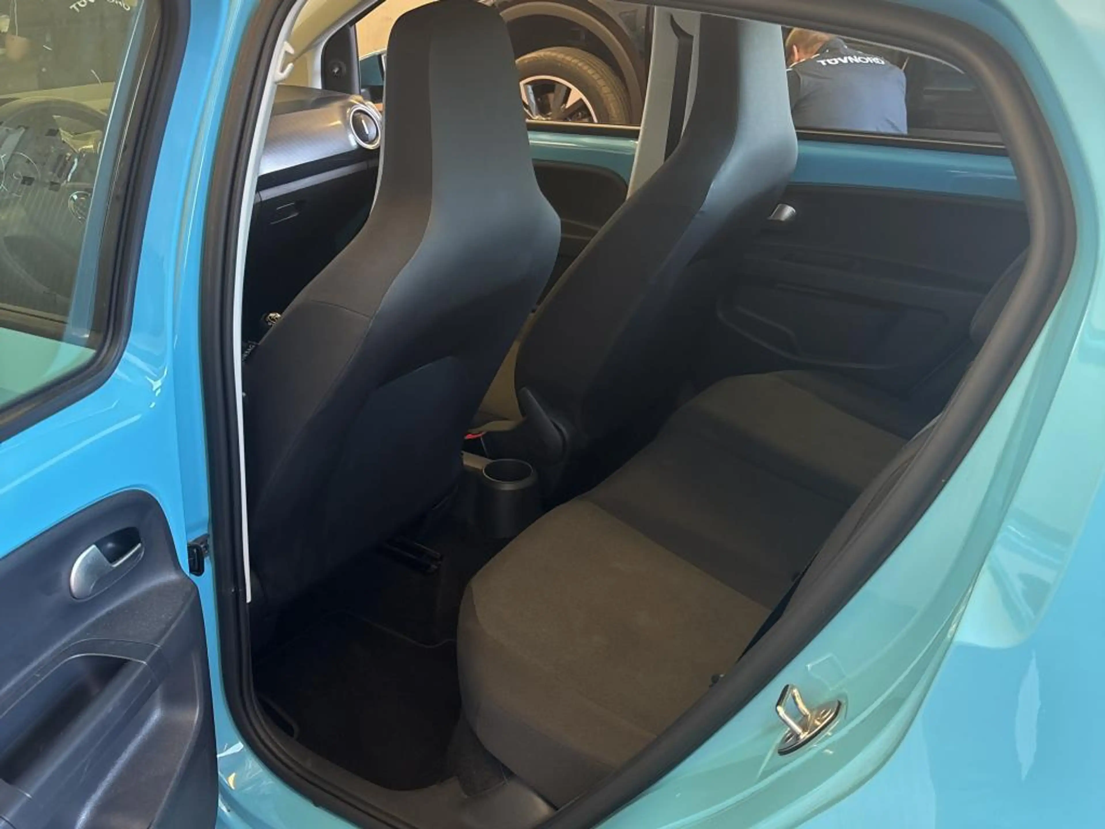 Volkswagen up! Basis DAB TEMPOMAT R-KAM ISOFIX SCHECKHEFT — photo 7