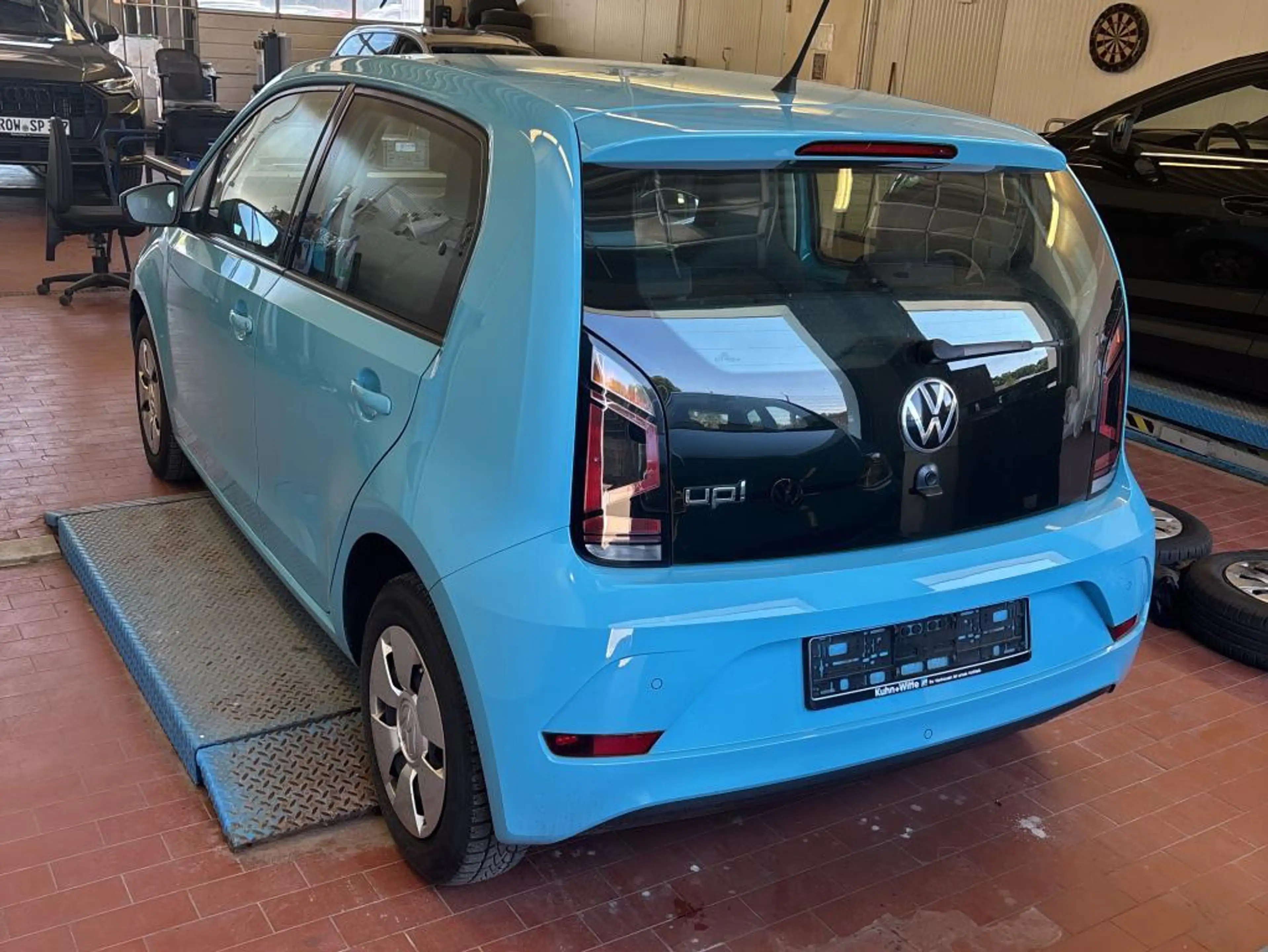 Volkswagen up! Basis DAB TEMPOMAT R-KAM ISOFIX SCHECKHEFT — photo 3