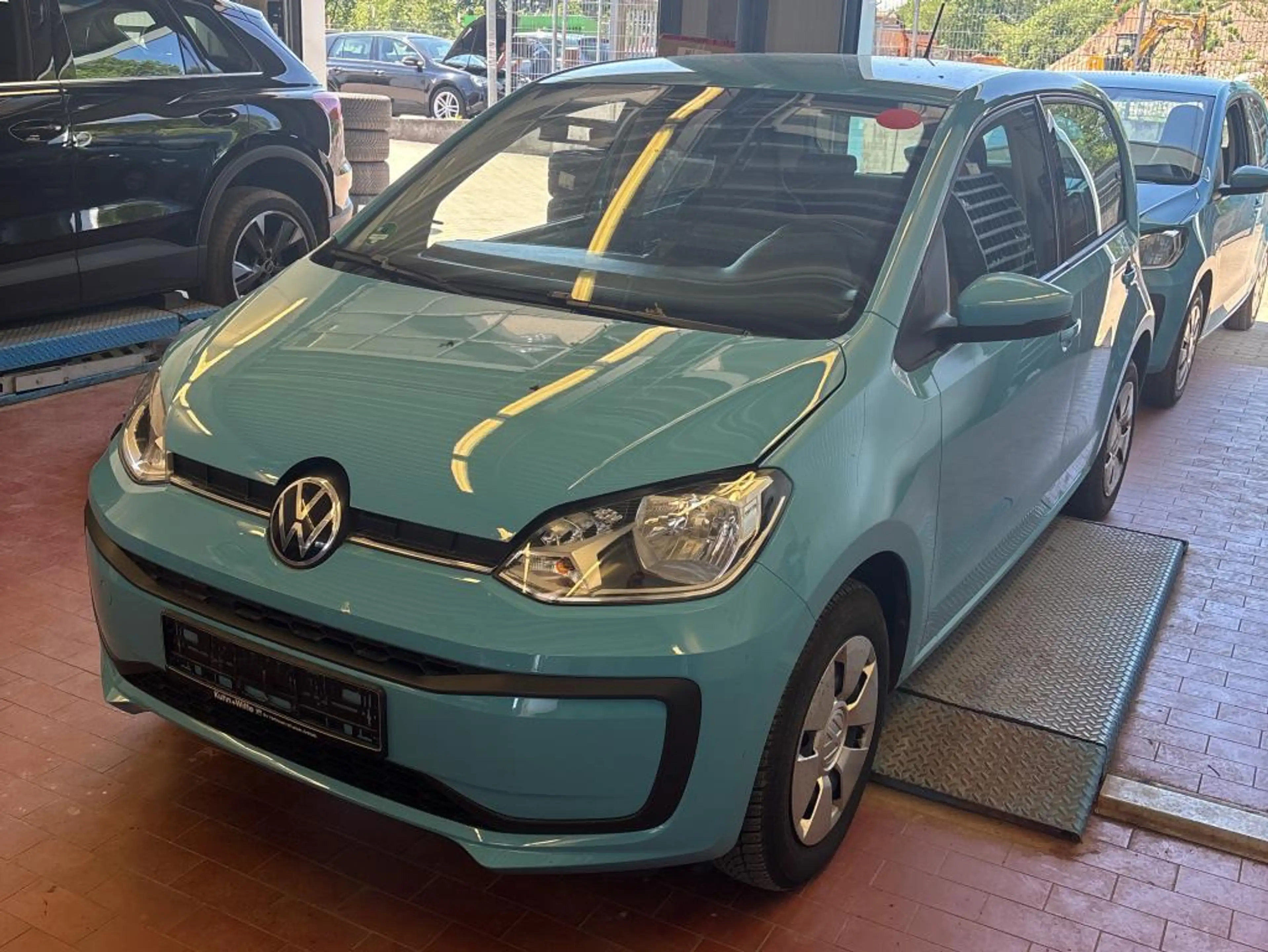 Volkswagen up! Basis DAB TEMPOMAT R-KAM ISOFIX SCHECKHEFT