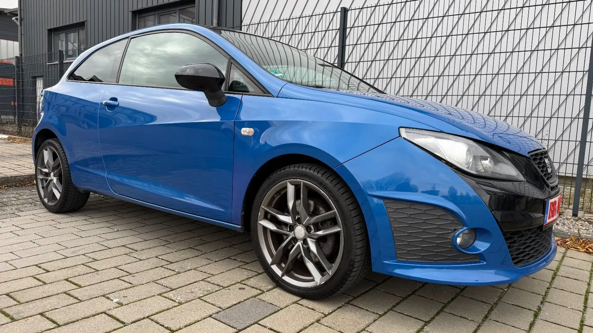 SEAT Ibiza 1.4 SC CUPRA AUTOMATIK TÜV,KLIMA,NAVI,SHZ Blau - 2
