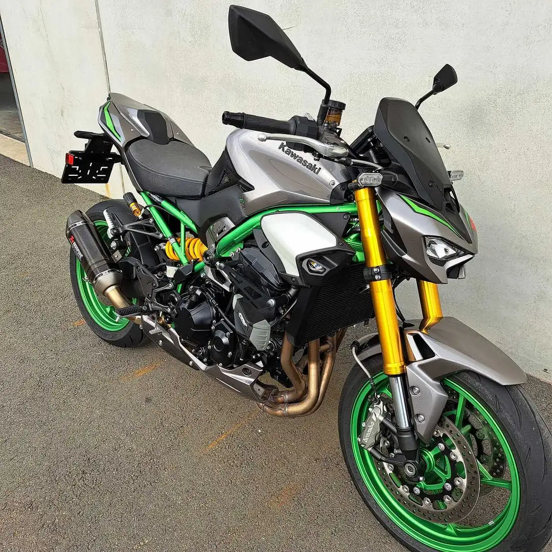 Kawasaki Z900SE Direction se pack sport Zwart - 1