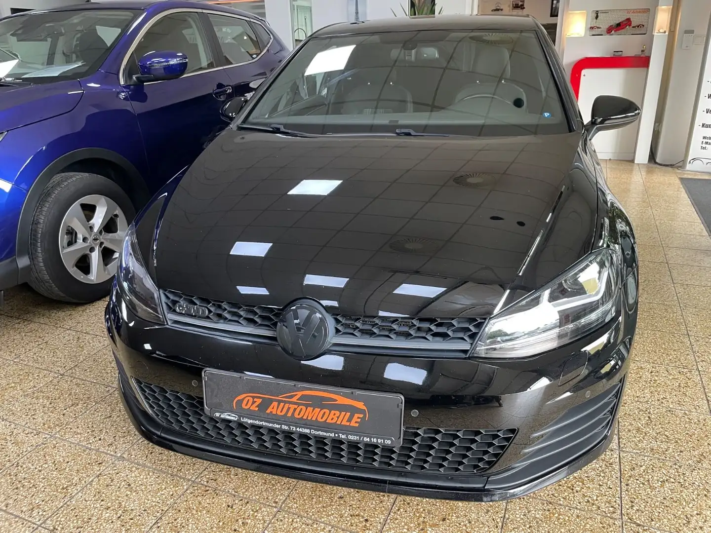 Volkswagen Golf VII Lim. GTD BMT Schwarz - 2
