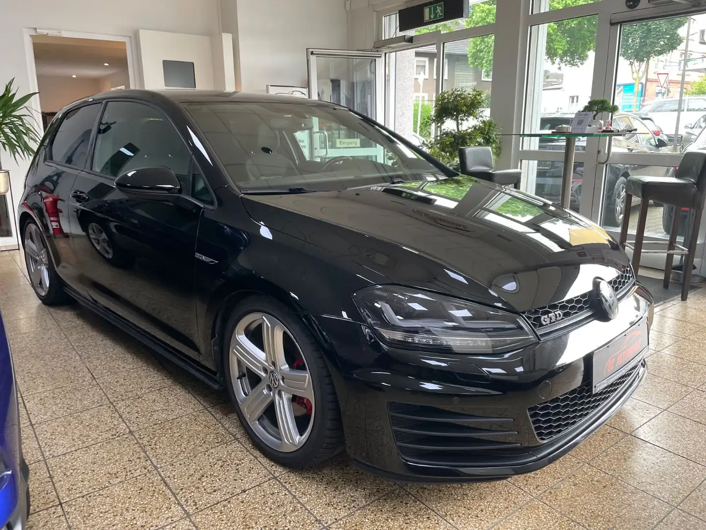 Volkswagen Golf VII Lim. GTD BMT Schwarz - 1
