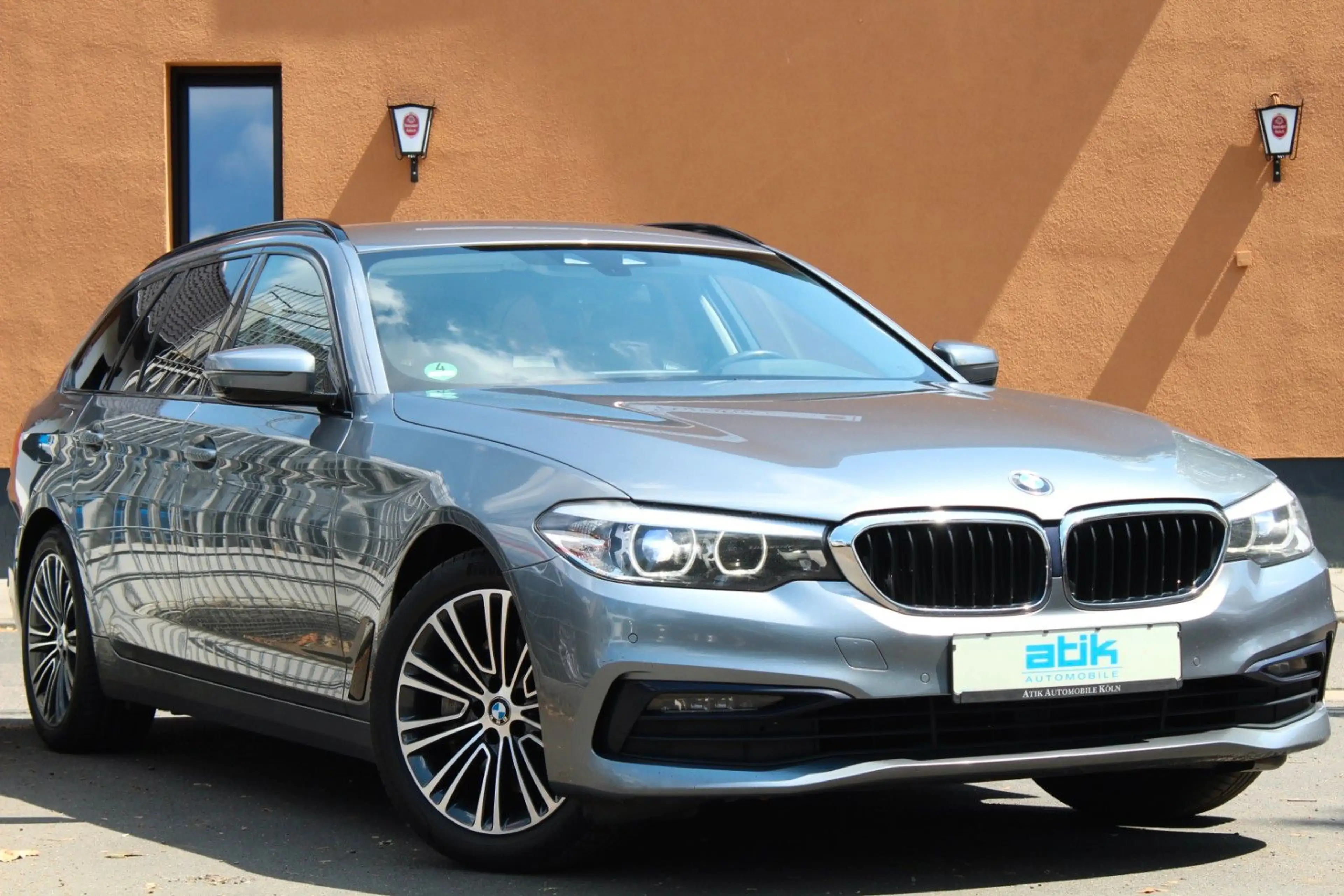 BMW 525 1.HAND! SPORT STANDHZ Displ.KEY KAM ADAP.LED — photo 8