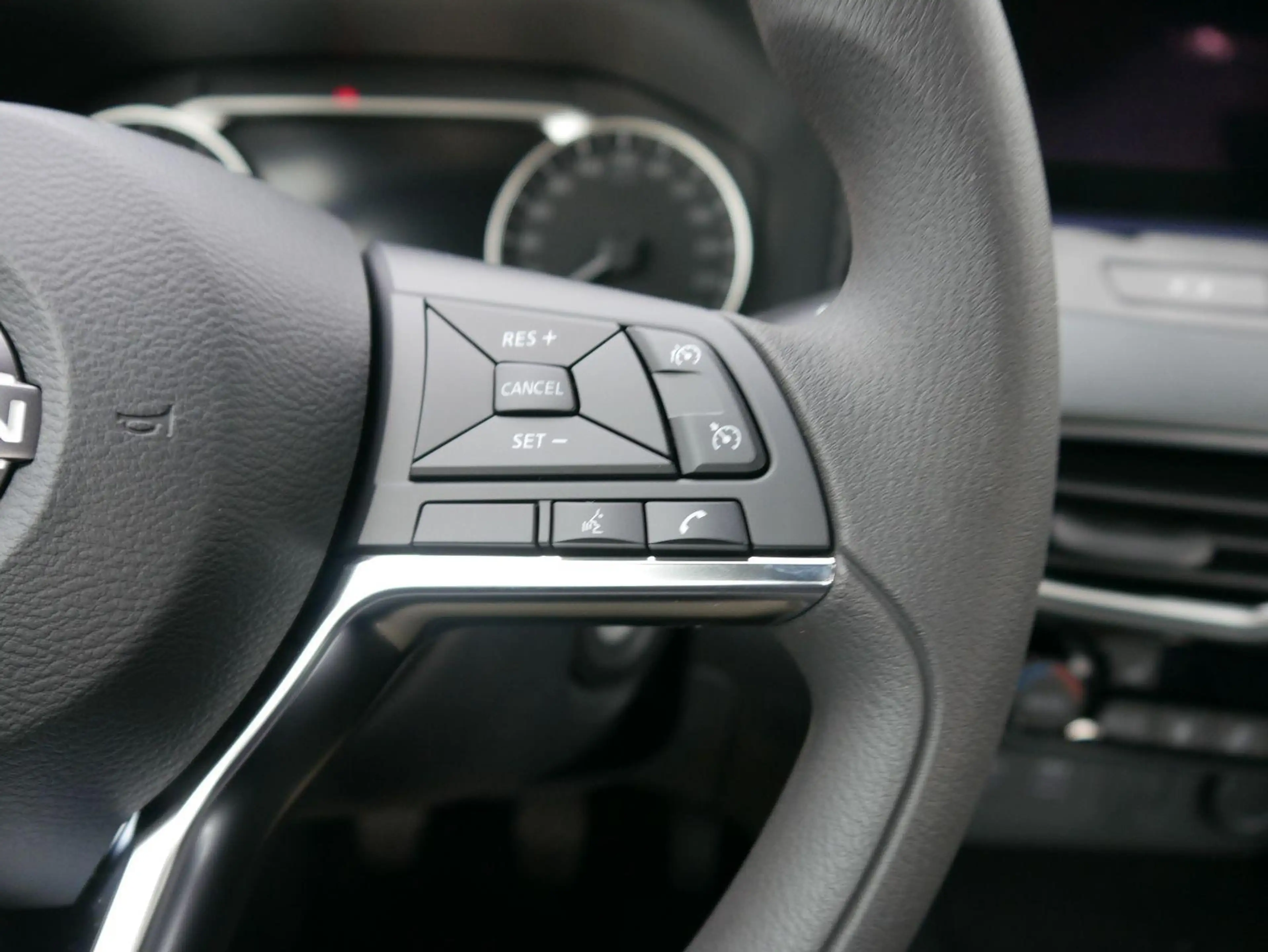 Nissan Juke Acenta 1.0 DIG-T Acenta*NAVI-ÜBER-SMARTLINK*TEM... — photo 13