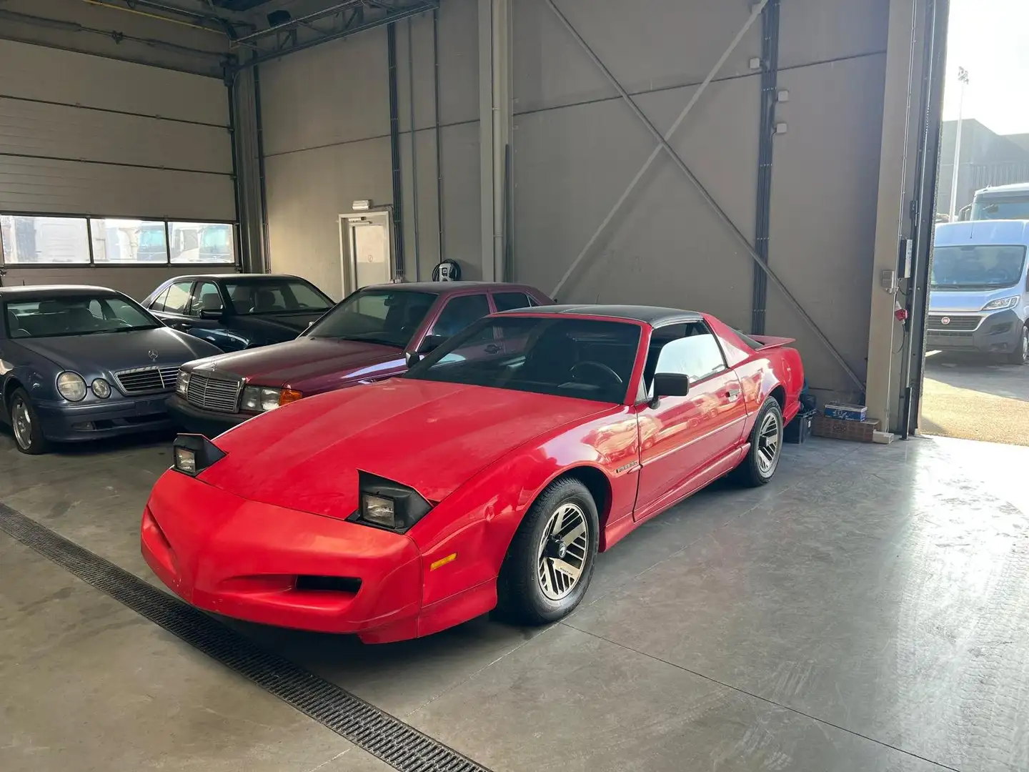 Pontiac Firebird COUPE/TARGA - SCHUURVONDTS - ATTEST POLITIE Rouge - 1