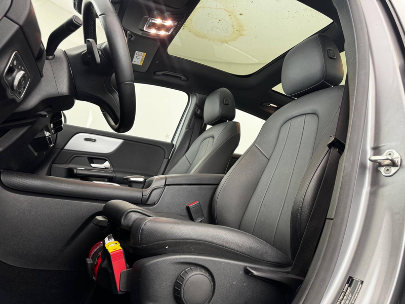 Mercedes-Benz GLA 180 GLA 180 Essential Line — photo 11