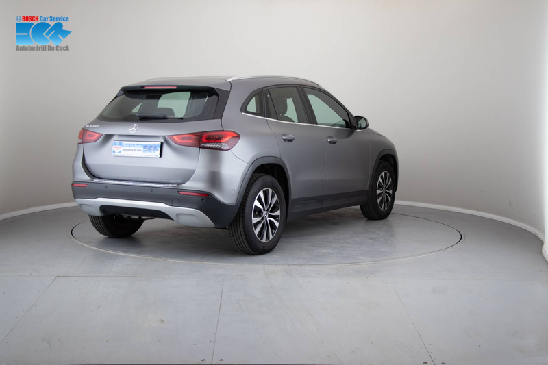 Mercedes-Benz GLA 180 GLA 180 Essential Line — photo 5