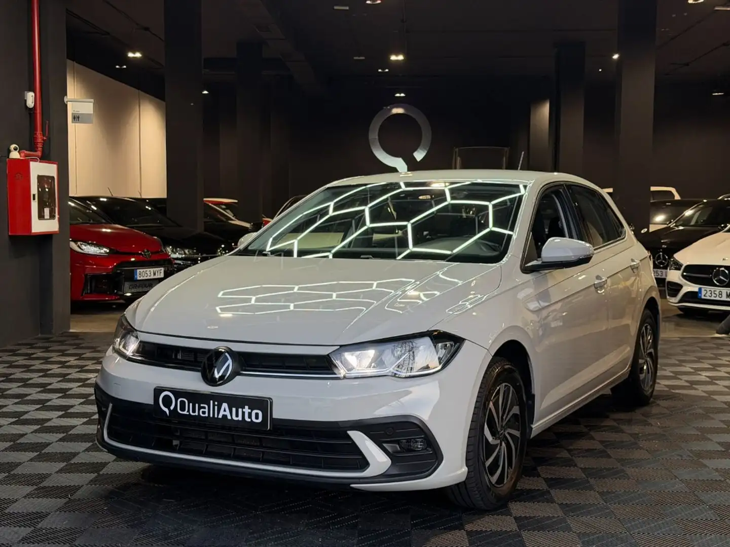 Volkswagen Polo 1.0 TSI Life DSG 70kW Beige - 2