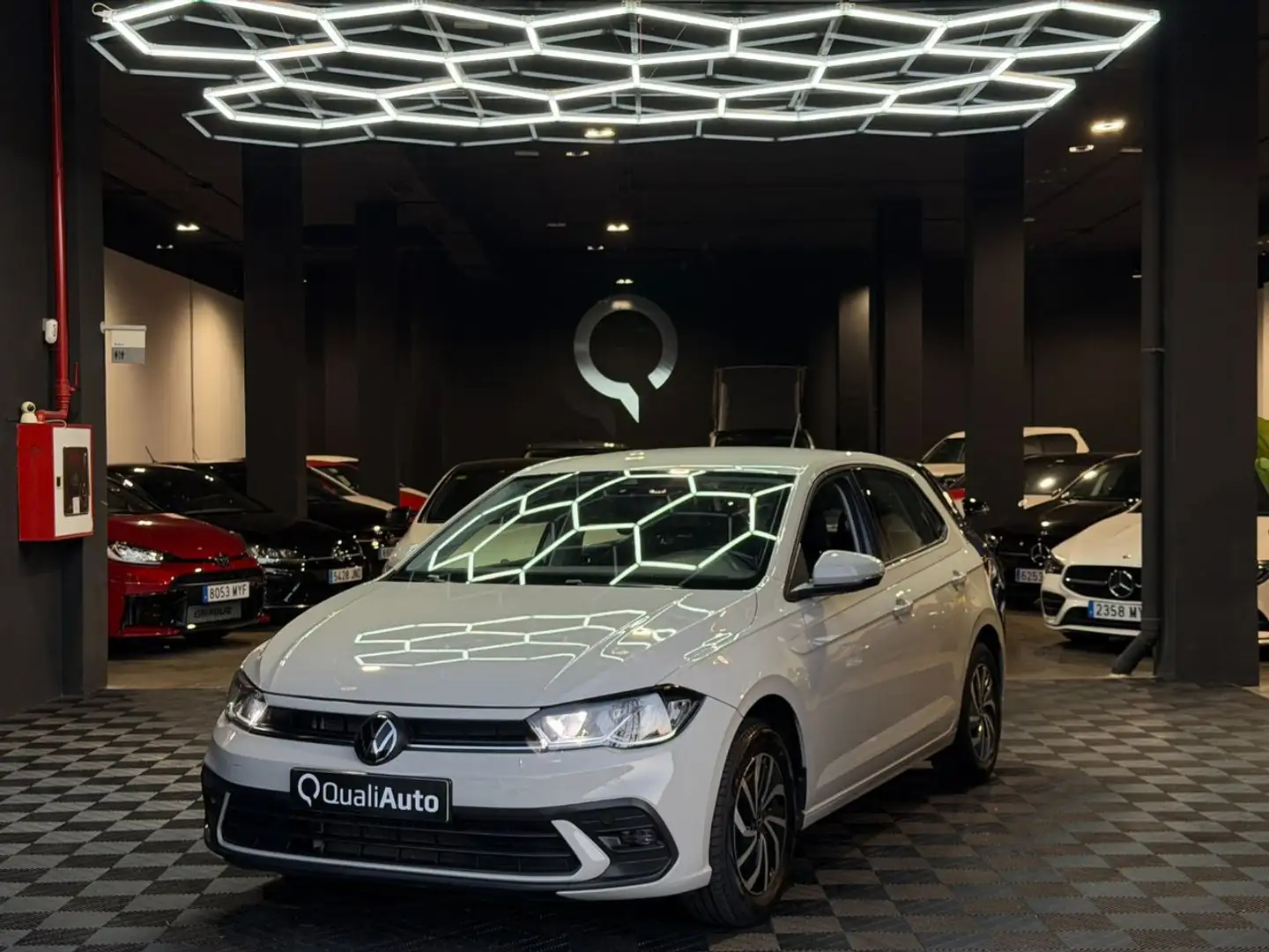 Volkswagen Polo 1.0 TSI Life DSG 70kW Beige - 1