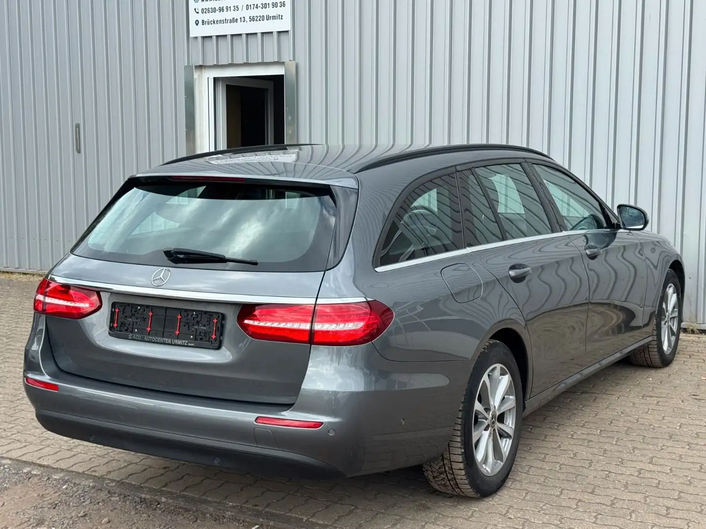 Mercedes-Benz E 220 d T-Modell**Widescreen*360°*SHZ** Grau - 2