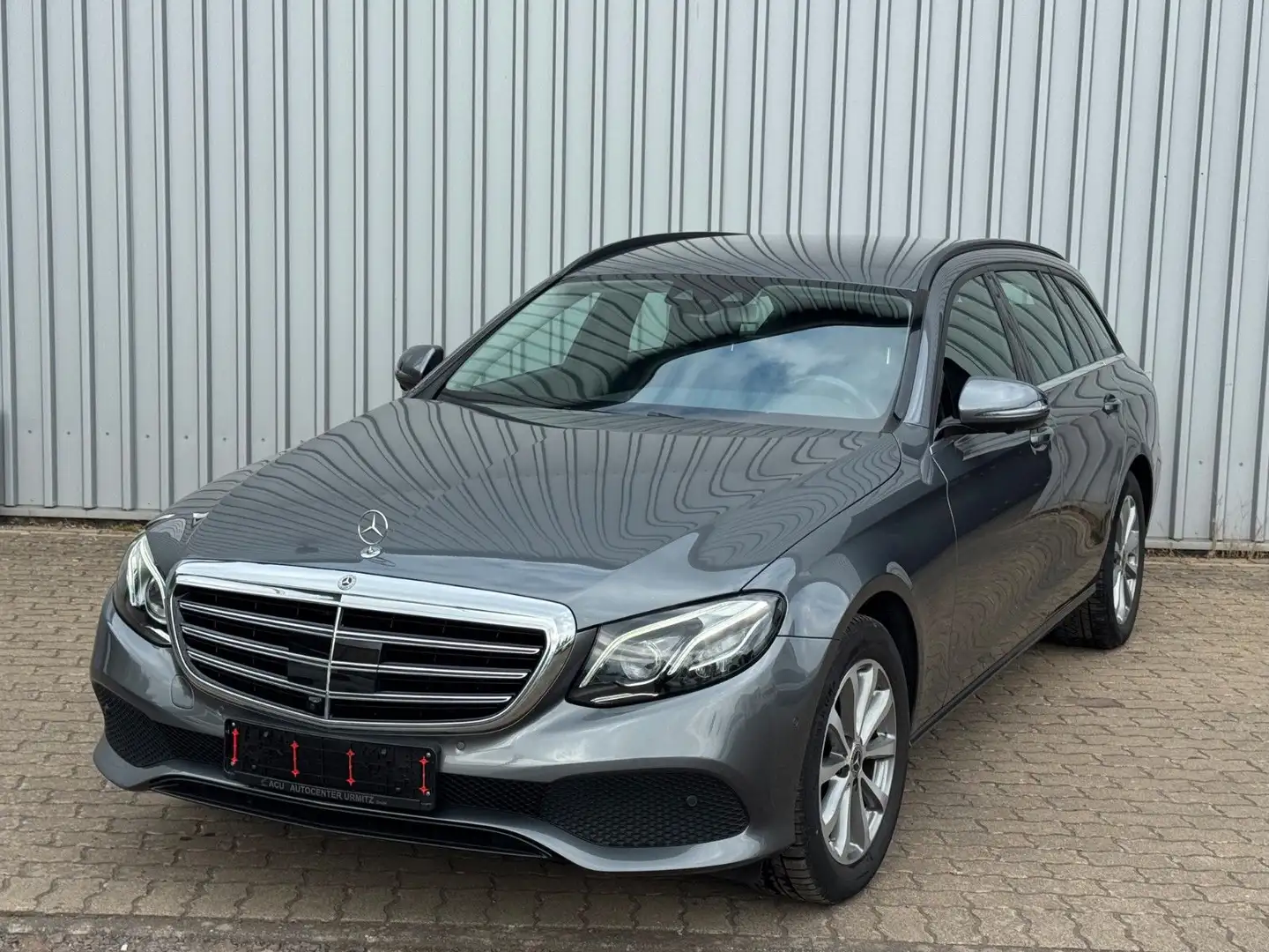 Mercedes-Benz E 220 d T-Modell**Widescreen*360°*SHZ** Grau - 1