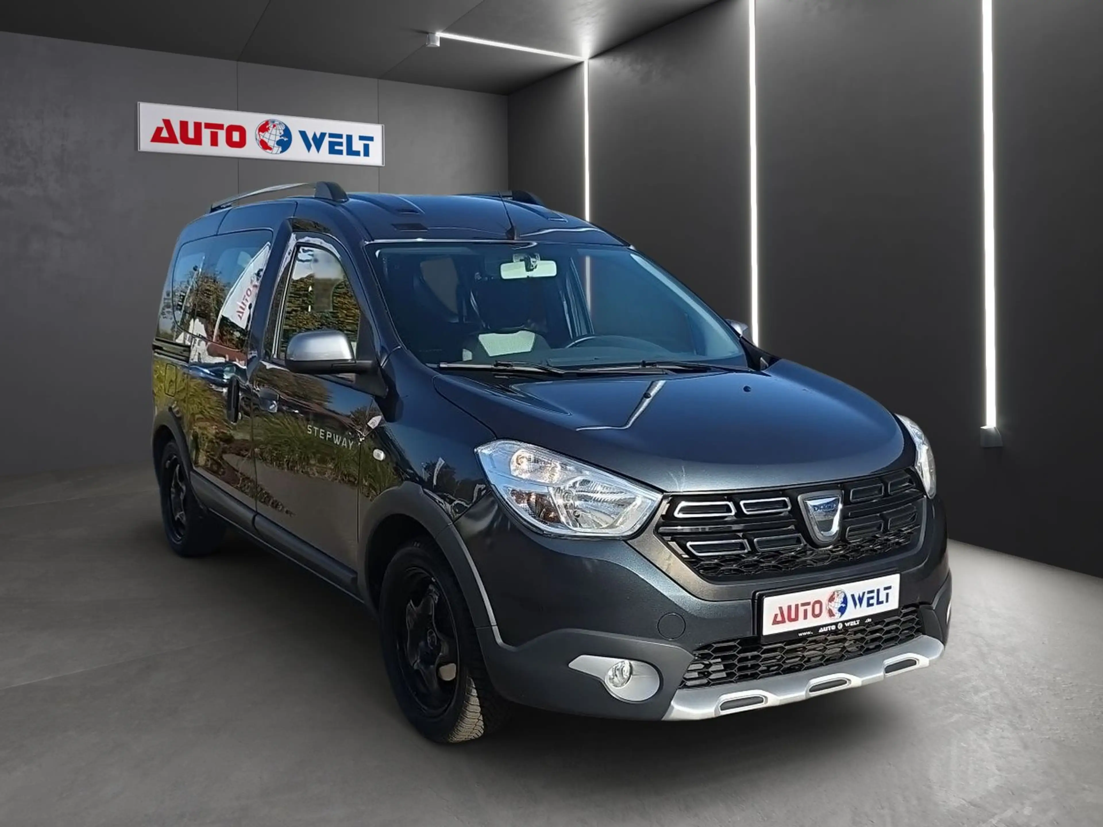 Dacia Dokker Stepway 1.5 Navi Tempomat Klima PDC USB — photo 2