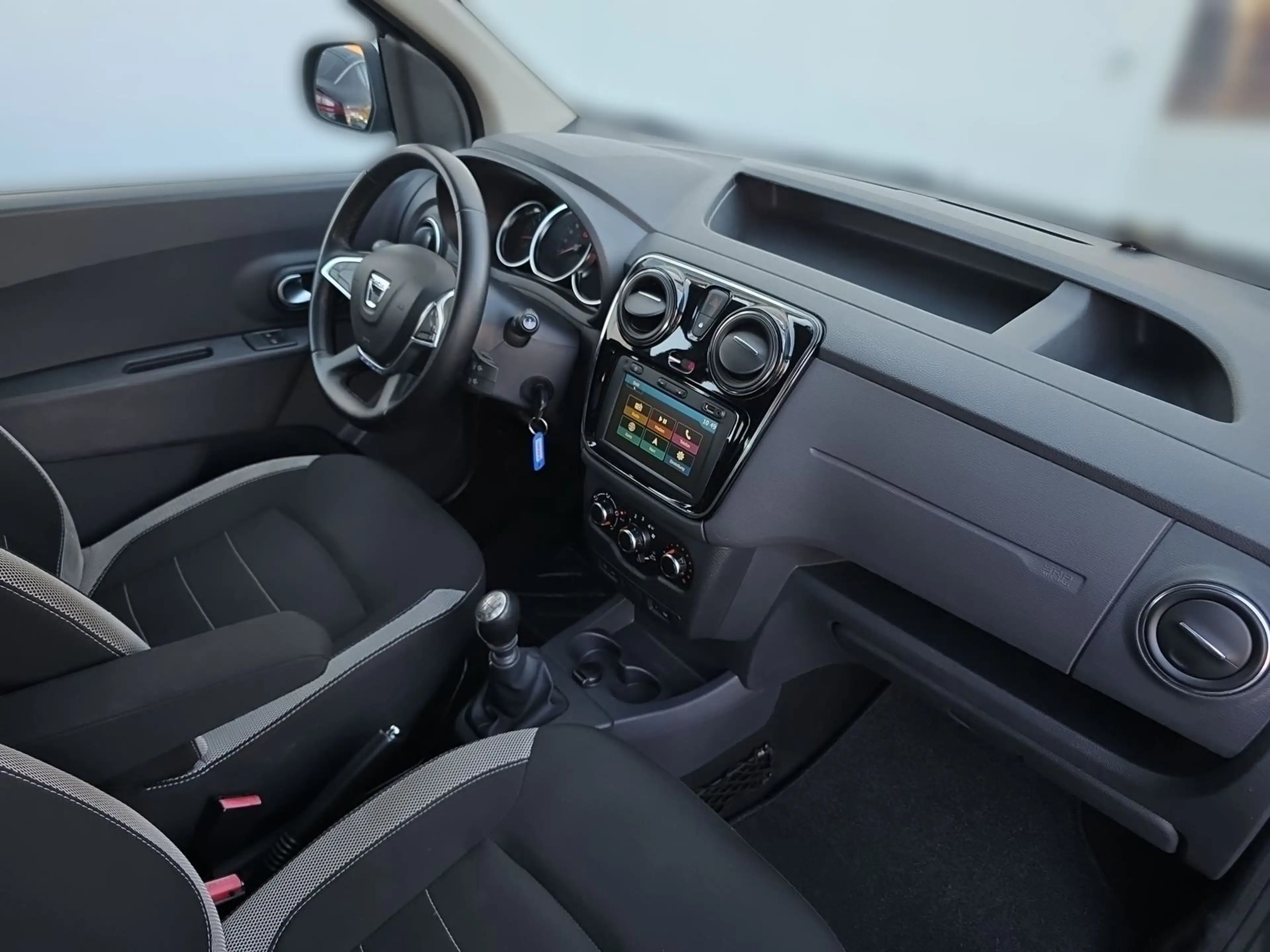 Dacia Dokker Stepway 1.5 Navi Tempomat Klima PDC USB — photo 14