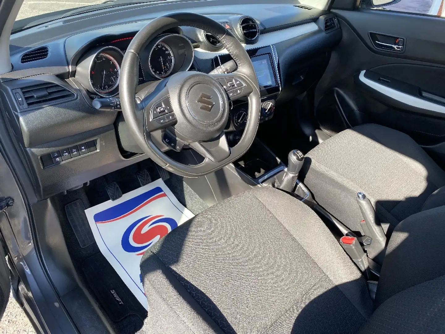 Suzuki Swift 1.2 Dualjet Hybrid Pack - 2