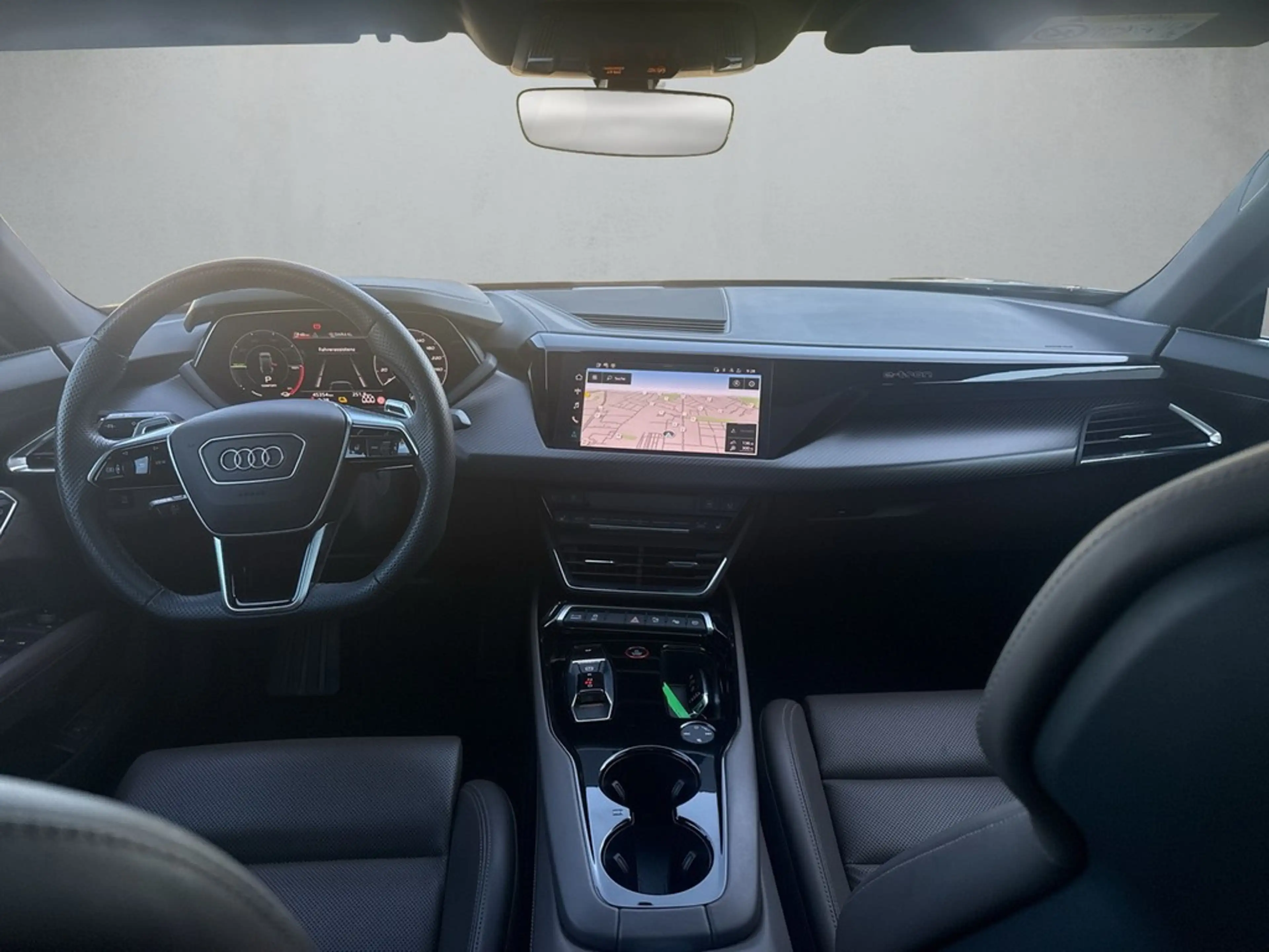 Audi e-tron GT quattro *SOH94%*Matrix*B&O*HuD* — photo 9