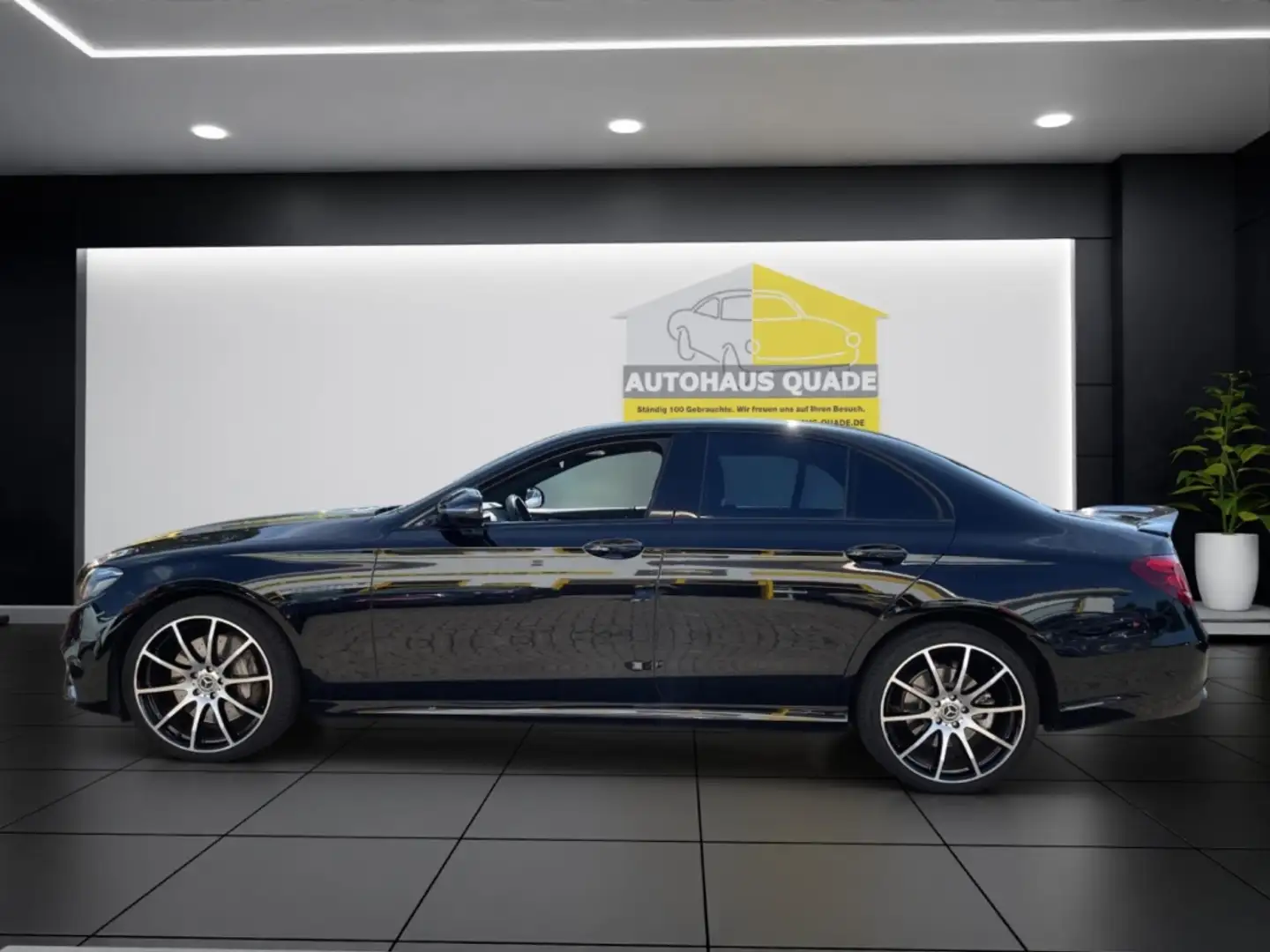 Mercedes-Benz E 300 de EU6d-T Sportpaket Navi digitales Cockpit LED Bl Noir - 2