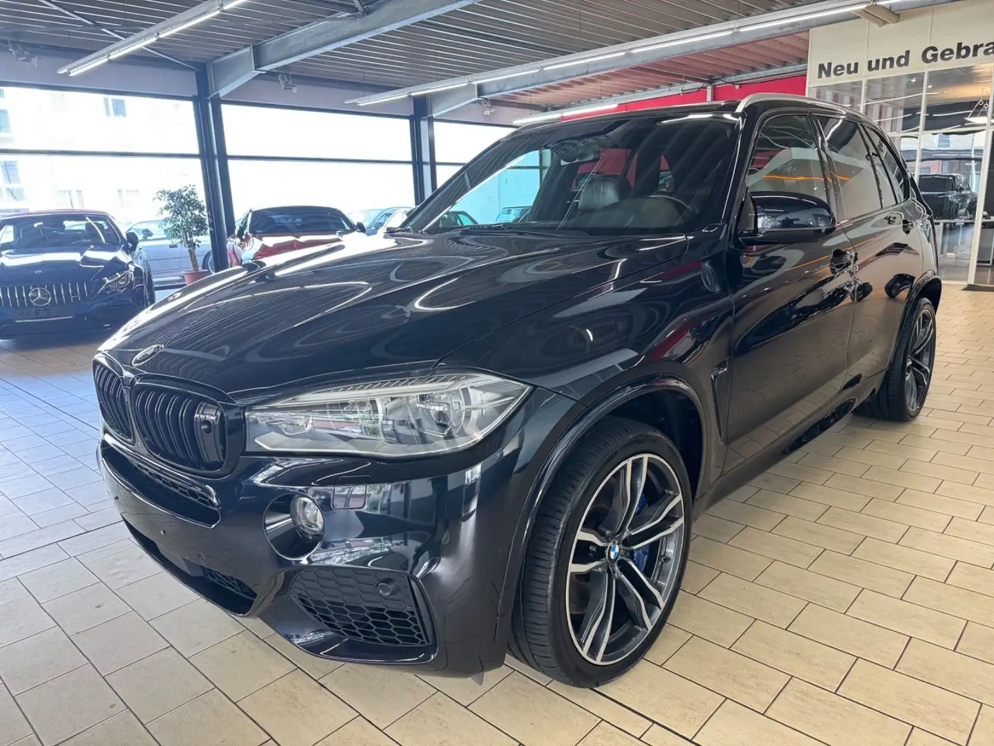 BMW X5 M d *NiGHT*HEADUP*B&O*SOFTCLOSE*PANORAMA*21 Noir - 1
