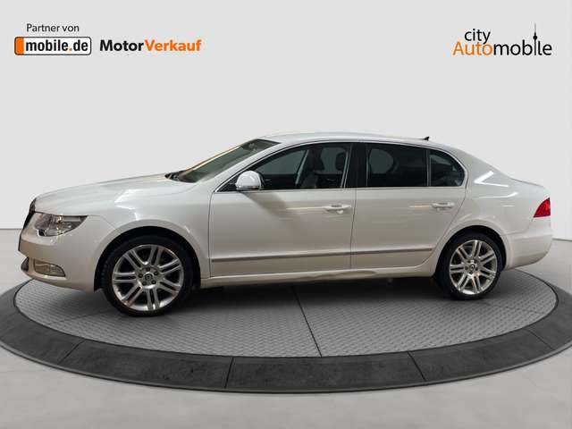 Skoda Superb Elegance/RS-Line/Alcantara/Bi-Xenon/SHZ
