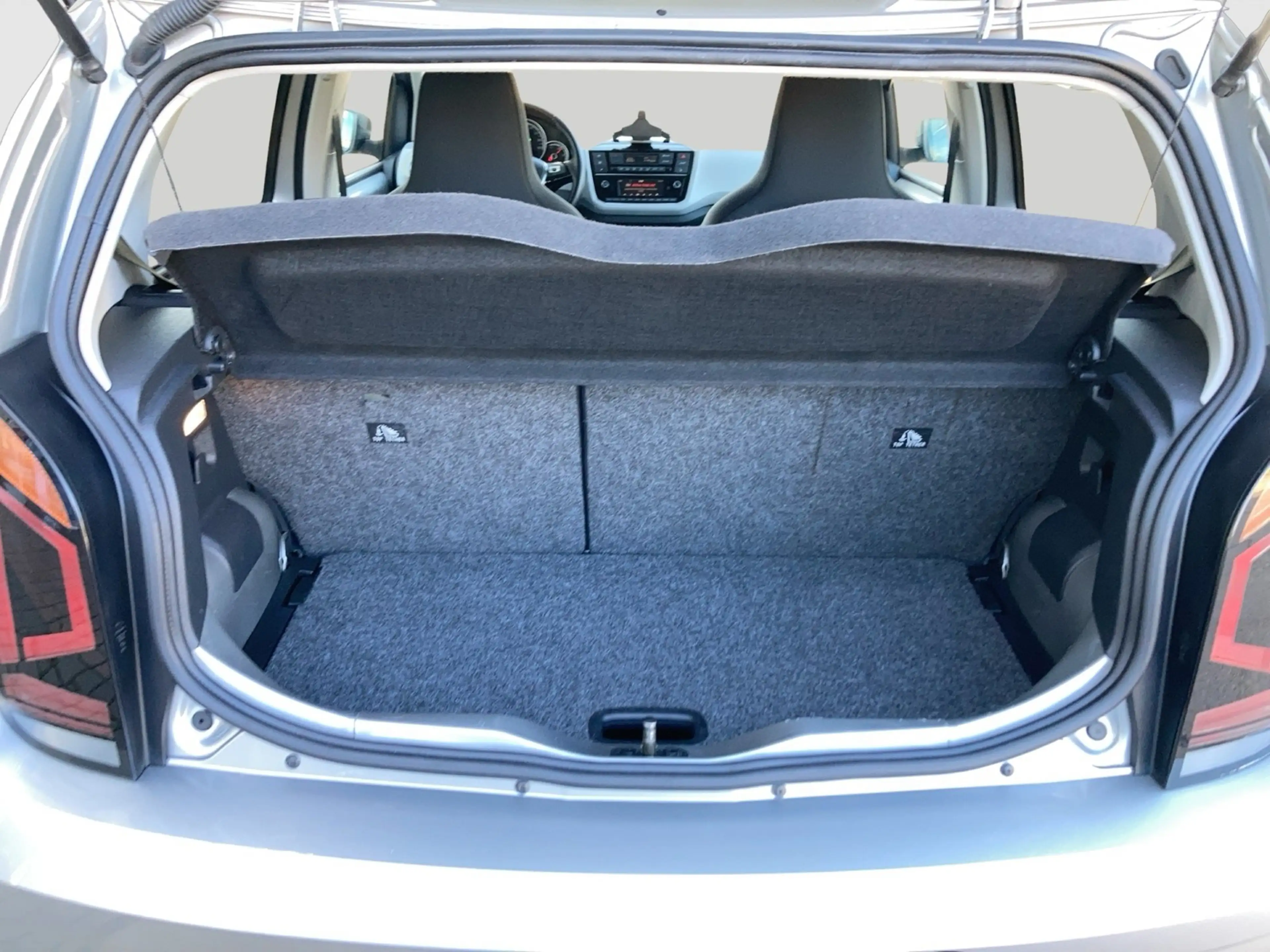 Volkswagen e-up! Style Plus RFK SH — photo 13