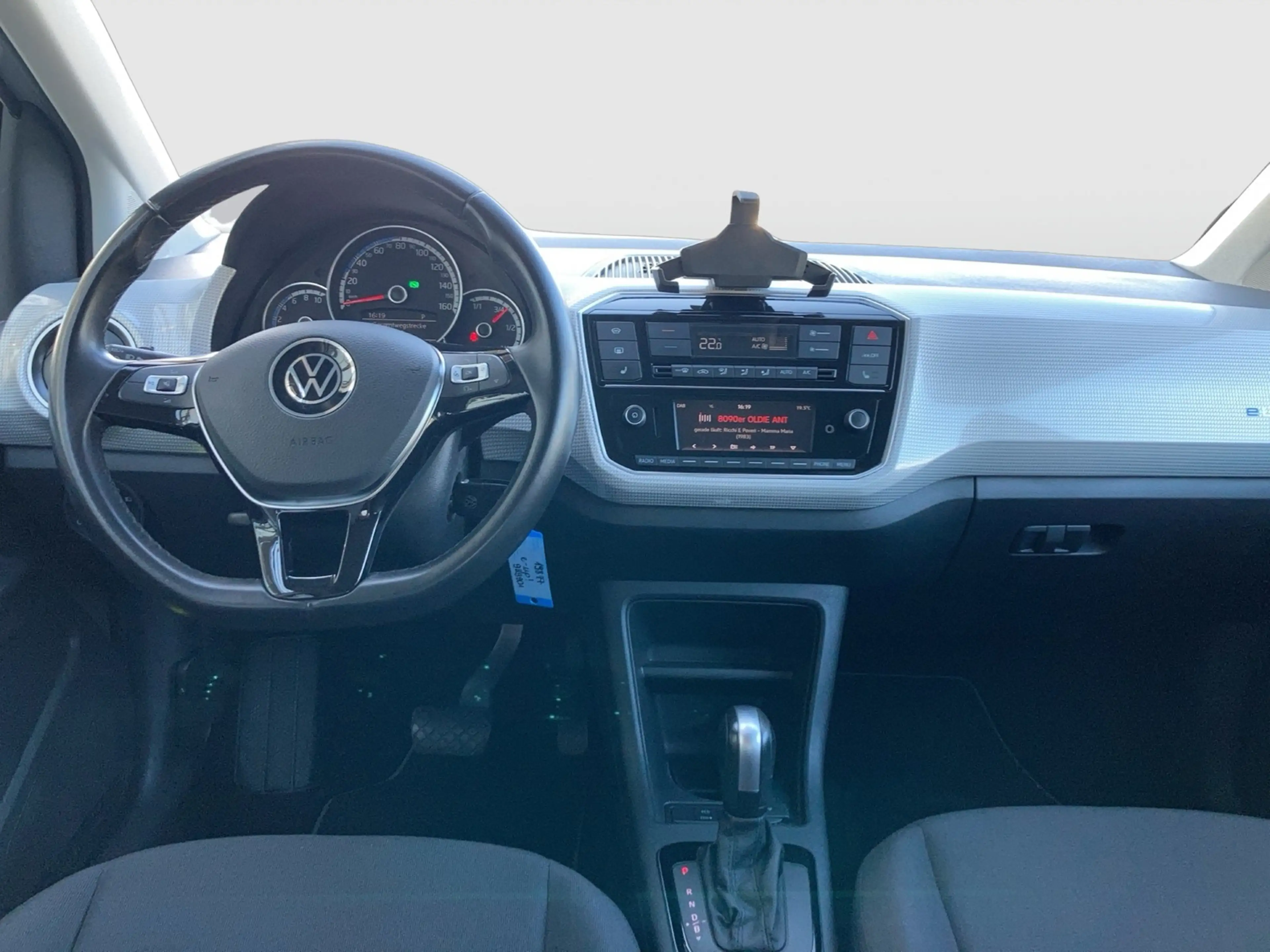 Volkswagen e-up! Style Plus RFK SH — photo 11