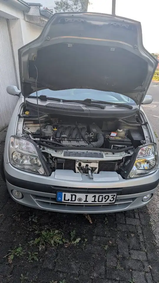 Renault Scenic 1.6 16V RT, foto 2