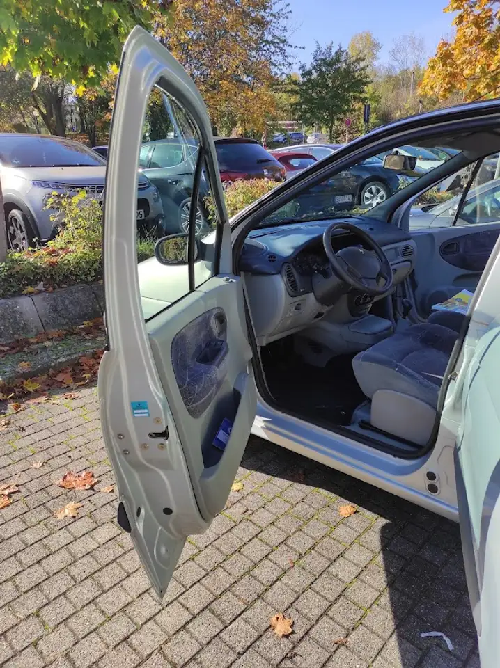 Renault Scenic 1.6 16V RT, foto 4