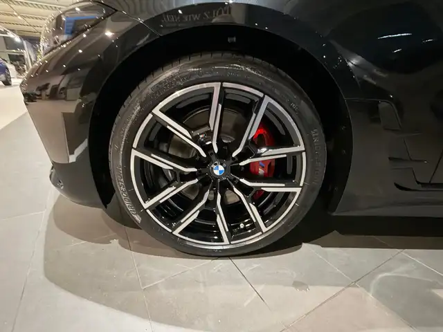 BMW 4 Series view 4