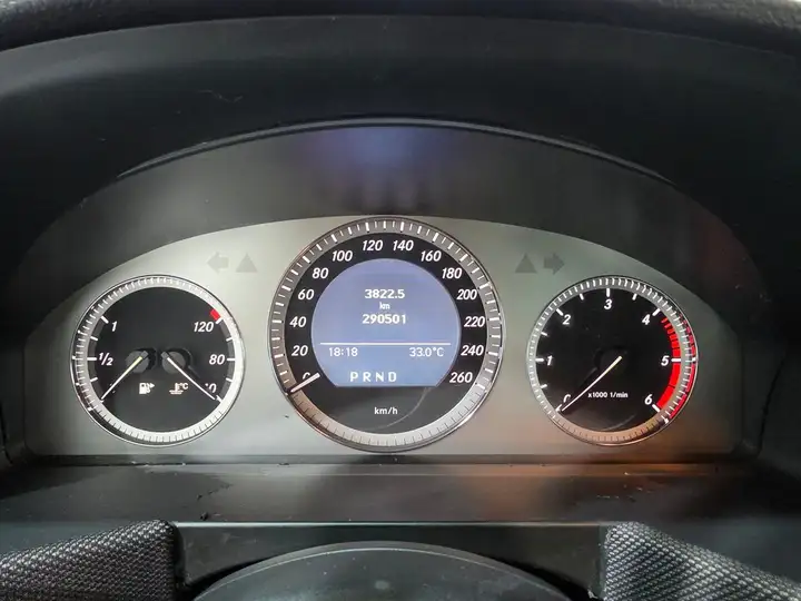 Mercedes-Benz GLK 2010, foto 18