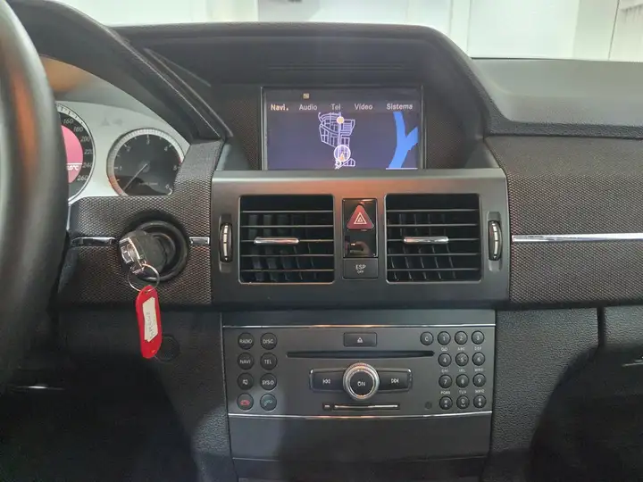 Mercedes-Benz GLK 2010, foto 16