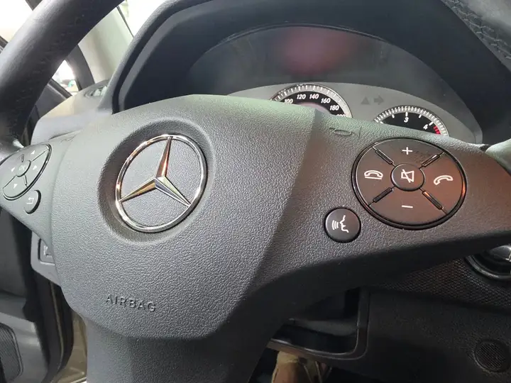 Mercedes-Benz GLK 2010, foto 21